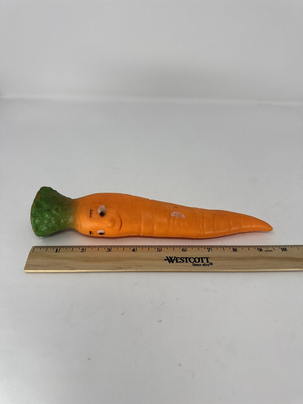 Vtg Rubber Carrot Squeaker Toy Face 10" Retro Kitsch Pet Toy Collectible 90s