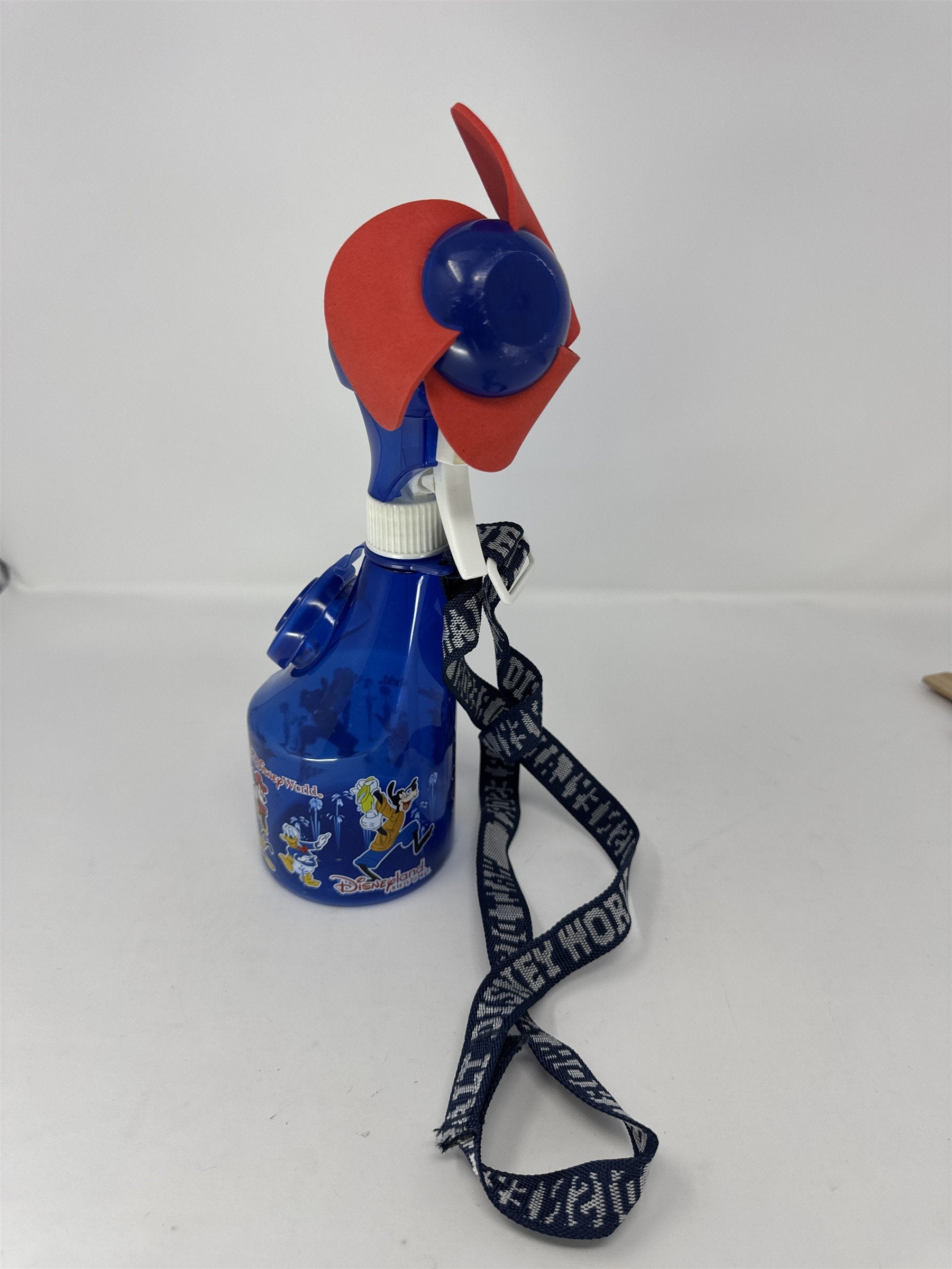 Walt Disney World Disney Parks Misting Water Spray Bottle Mister Fan /w Lanyard