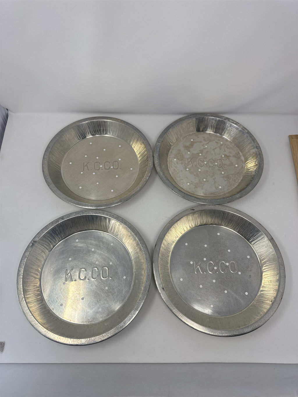 Lot of 4x Vtg K.C.C.O. Aluminum Pie Plates 9" Perforated Metal Baking Tins