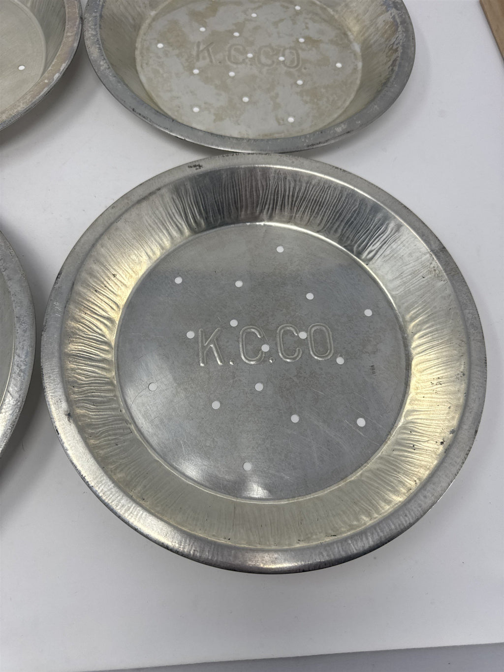 Lot of 4x Vtg K.C.C.O. Aluminum Pie Plates 9" Perforated Metal Baking Tins