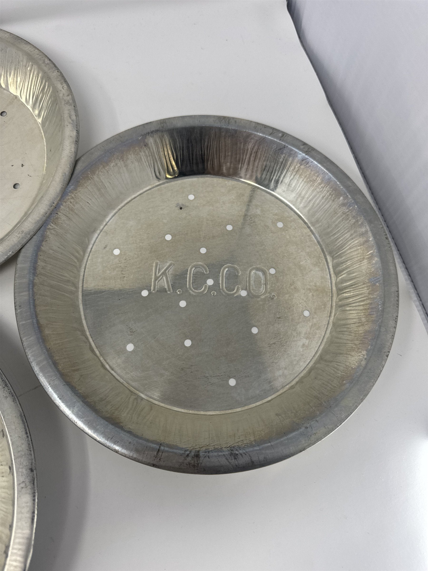 Lot of 5x Vtg K.C.C.O. Aluminum Pie Plates 9" Perforated Metal Baking Tins
