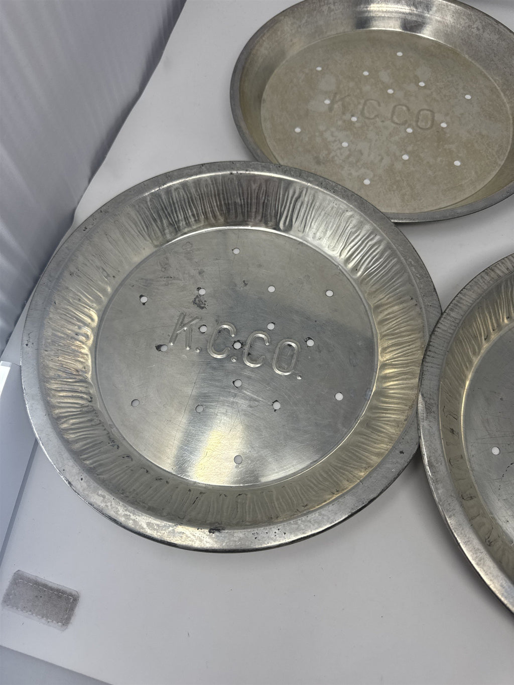 Lot of 5x Vtg K.C.C.O. Aluminum Pie Plates 9" Perforated Metal Baking Tins