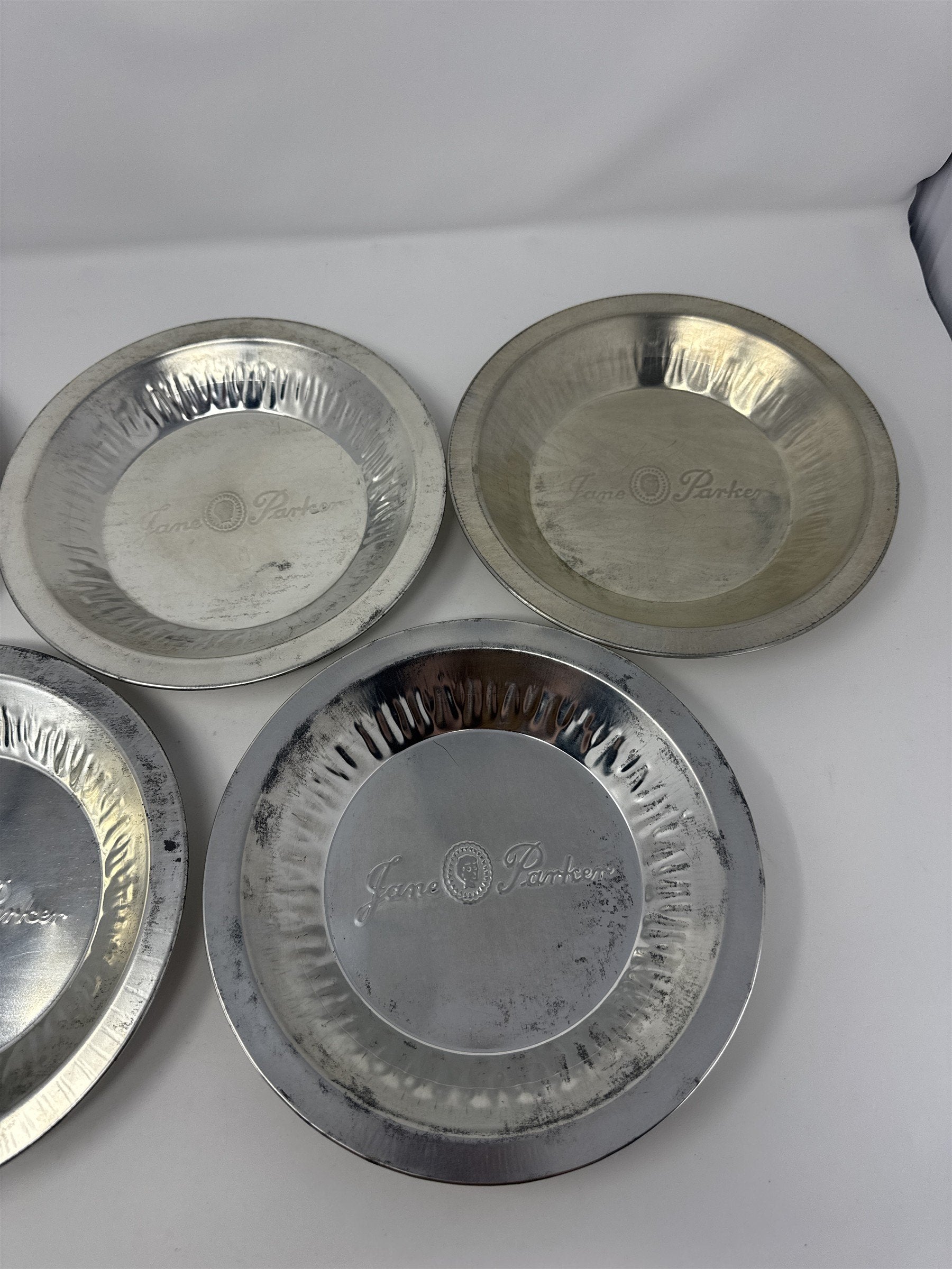 Vtg Jane Parke Aluminum Pie Plates Set of 5 8" Metal Baking Tins Stamped Retro