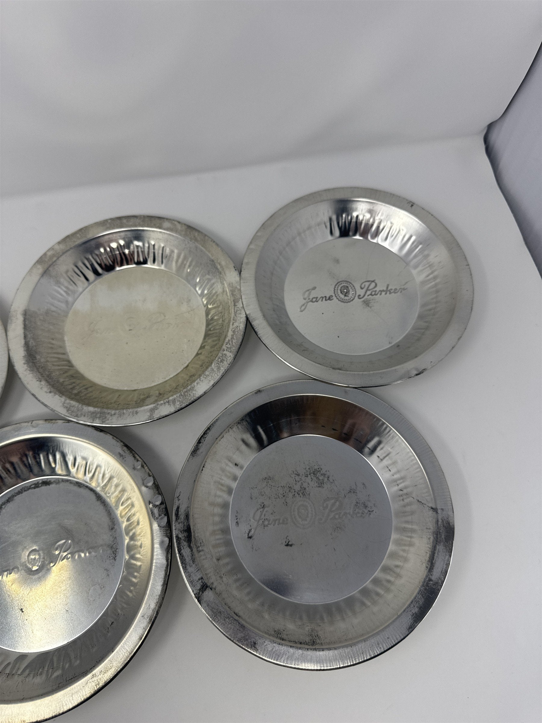 Vtg Jane Parke Aluminum Pie Plates Set of 5x 8" Metal Baking Tins Stamped Retro