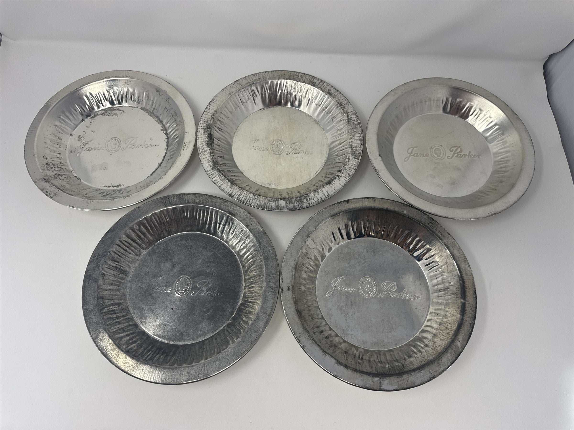 Set of 5x Vtg Jane Parke Aluminum Pie Plates 8" Metal Baking Tins Stamped Retro