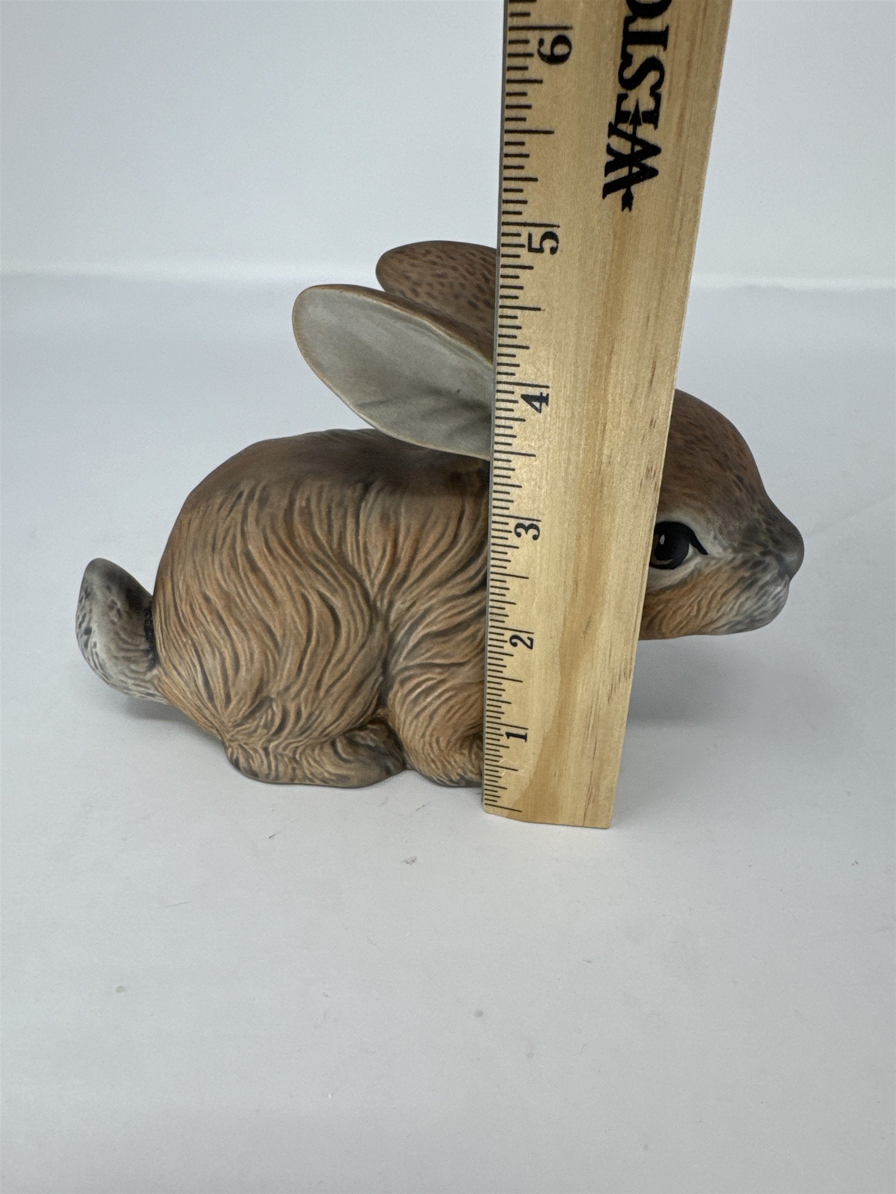 Vtg Scioto 1985 Ceramic Bunny Figurine 4.5" Easter Gray White Rabbit Sculpture