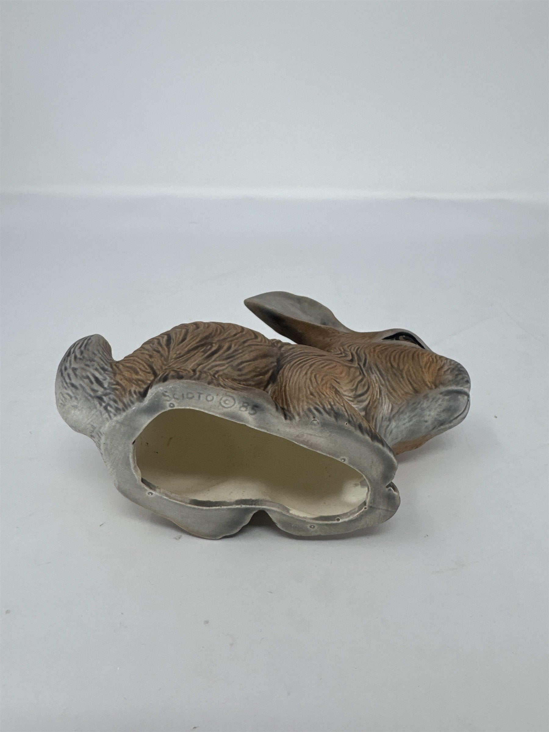 Vtg Scioto 1985 Ceramic Bunny Figurine 4.5" Easter Gray White Rabbit Sculpture