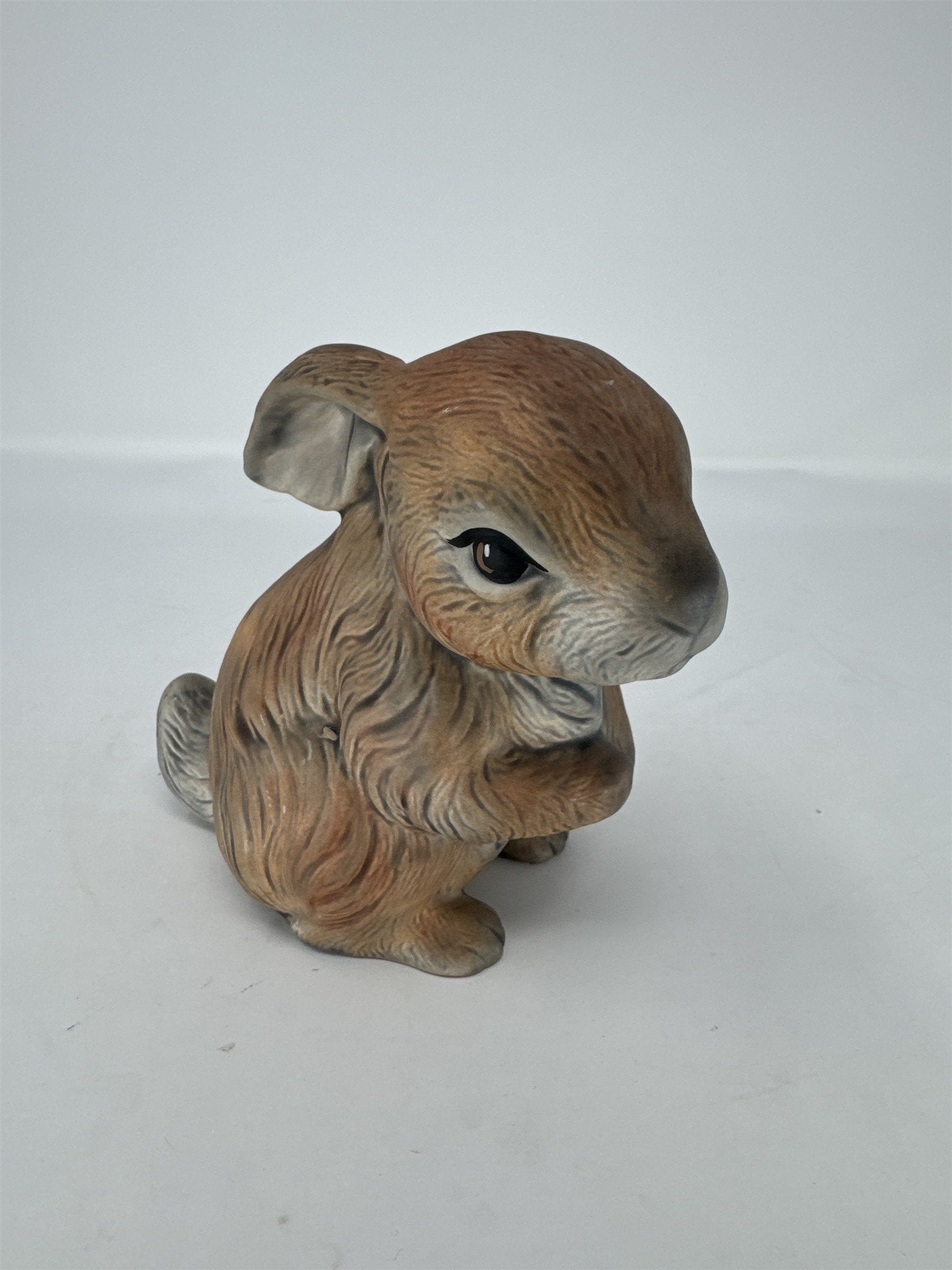 Vtg Ceramic Bunny Rabbit Figurine Easter Grey White Sculpture