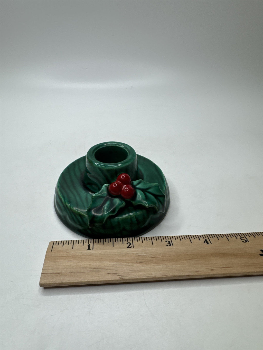 Vintage Lefton Holly Berry Ceramic Candle Holder Christmas Wreath Green Red