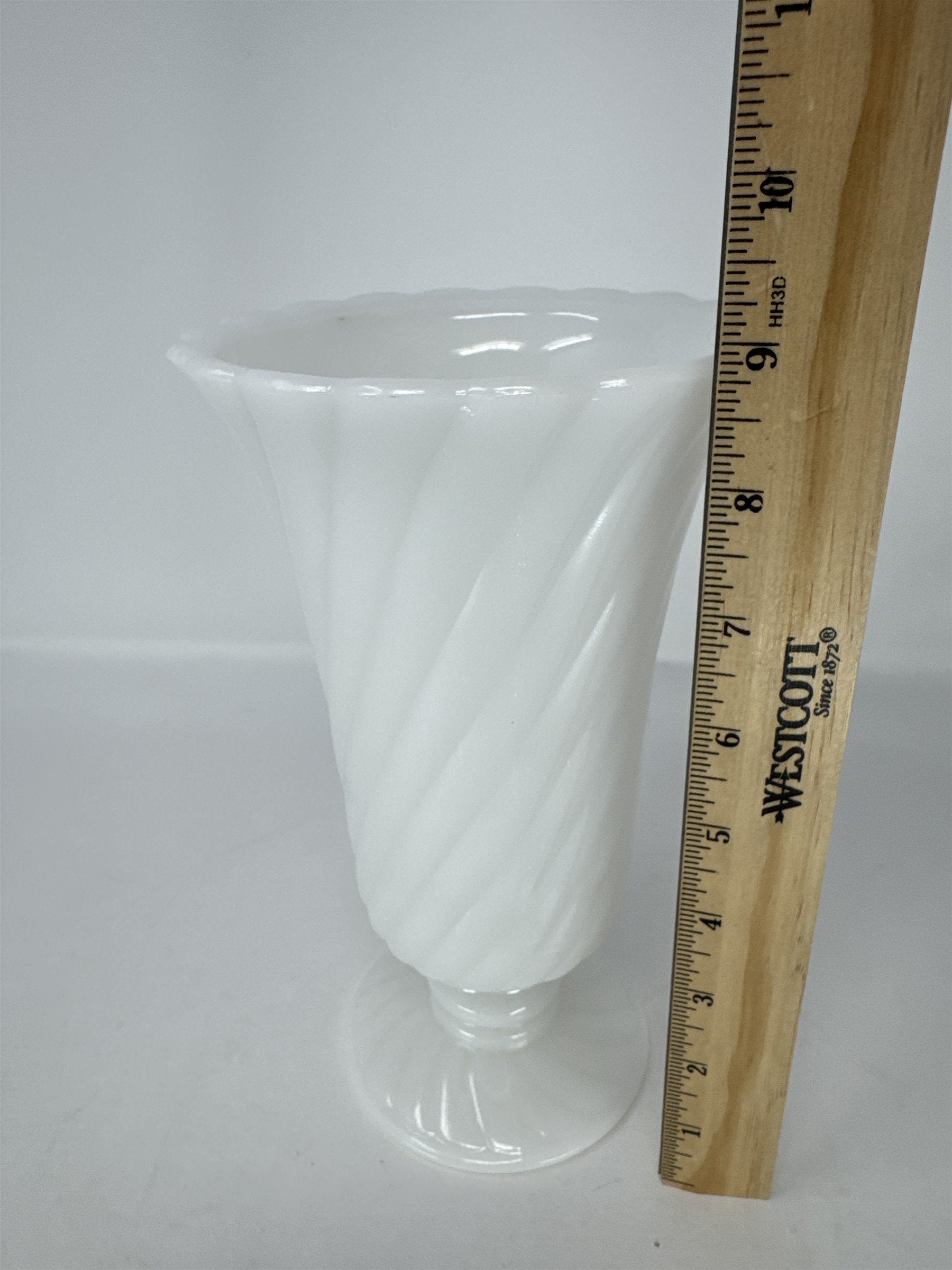 Vtg White Milk Glass Swirl Vase 9" Ribbed Spiral Tall Mid Century Floral Decor