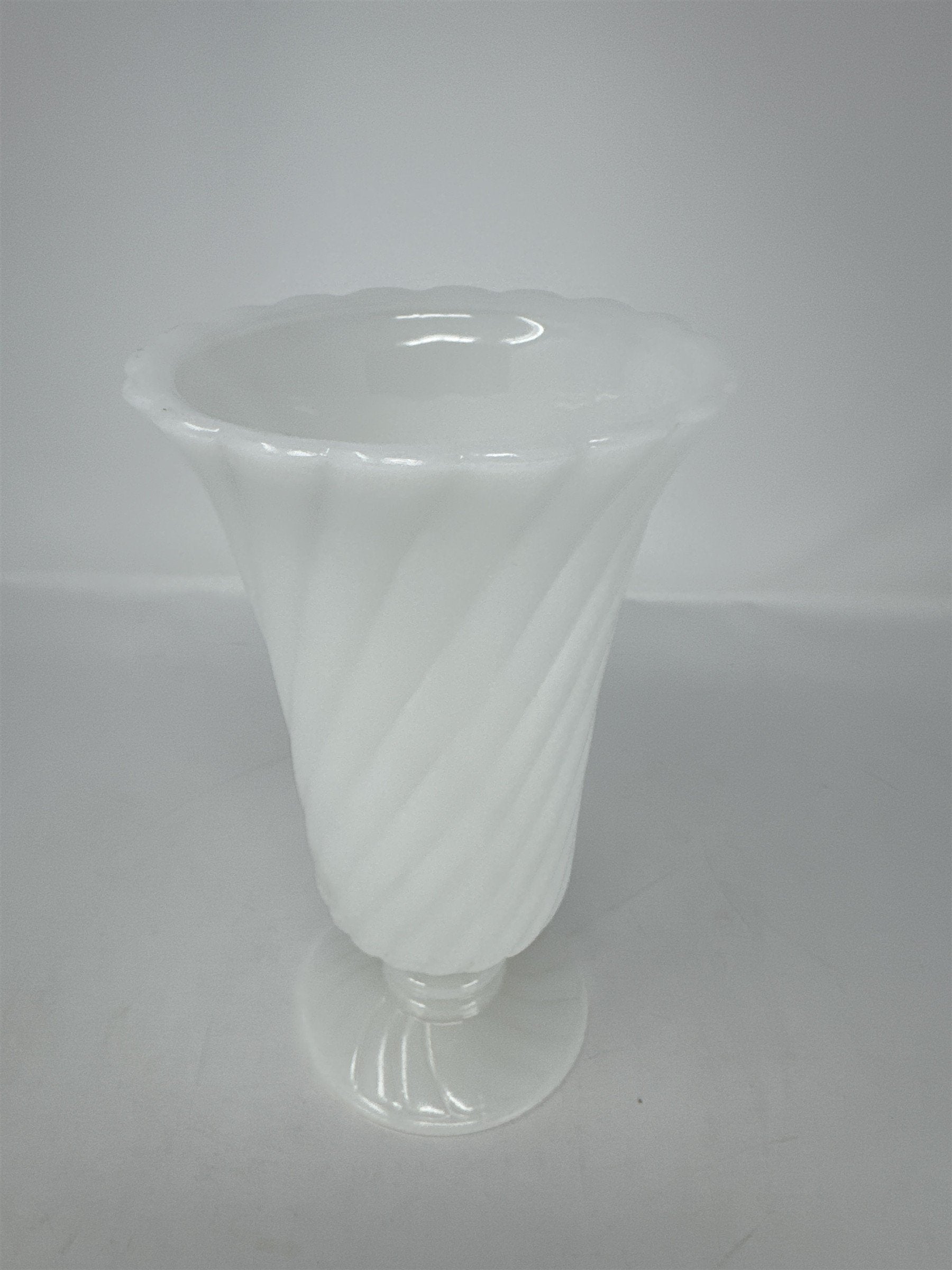 Vtg White Milk Glass Swirl Vase 9" Ribbed Spiral Tall Mid Century Floral Decor