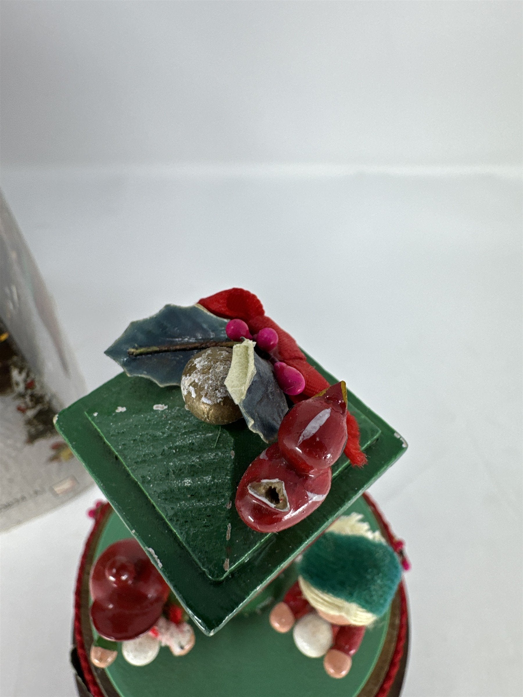 Vtg Lefton Christmas Carolers Music Box Dancing Figures Lamp Post Decor READ
