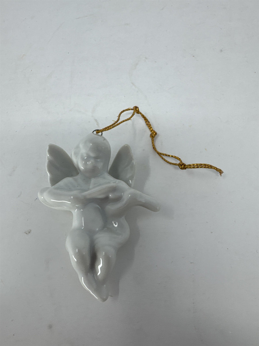 Vintage White Porcelain Cherub Angel Ornament Playing Mandolin Lute Figurine