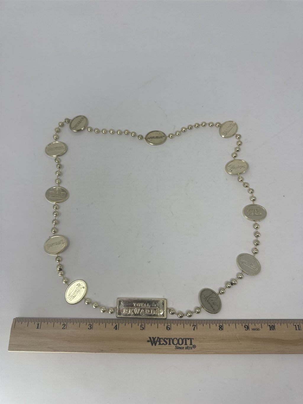 Vintage Total Rewards Las Vegas Casinos Golden Plastic Throw Beads Necklace