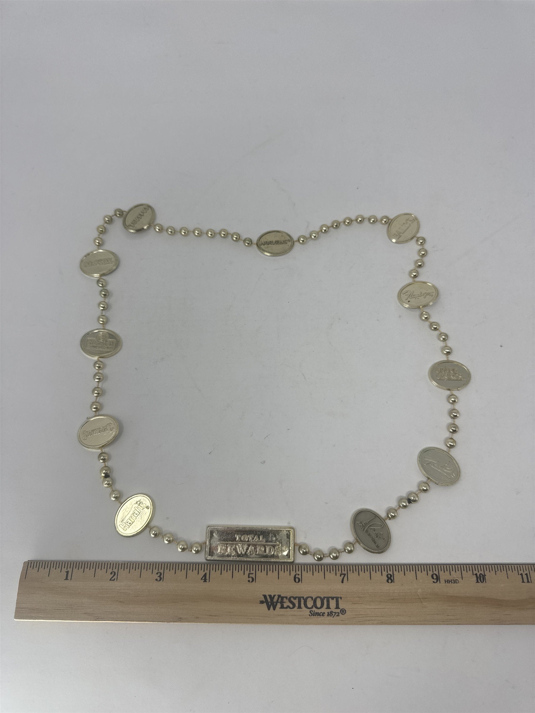 Vintage Total Rewards Las Vegas Casinos Golden Plastic Throw Beads Necklace