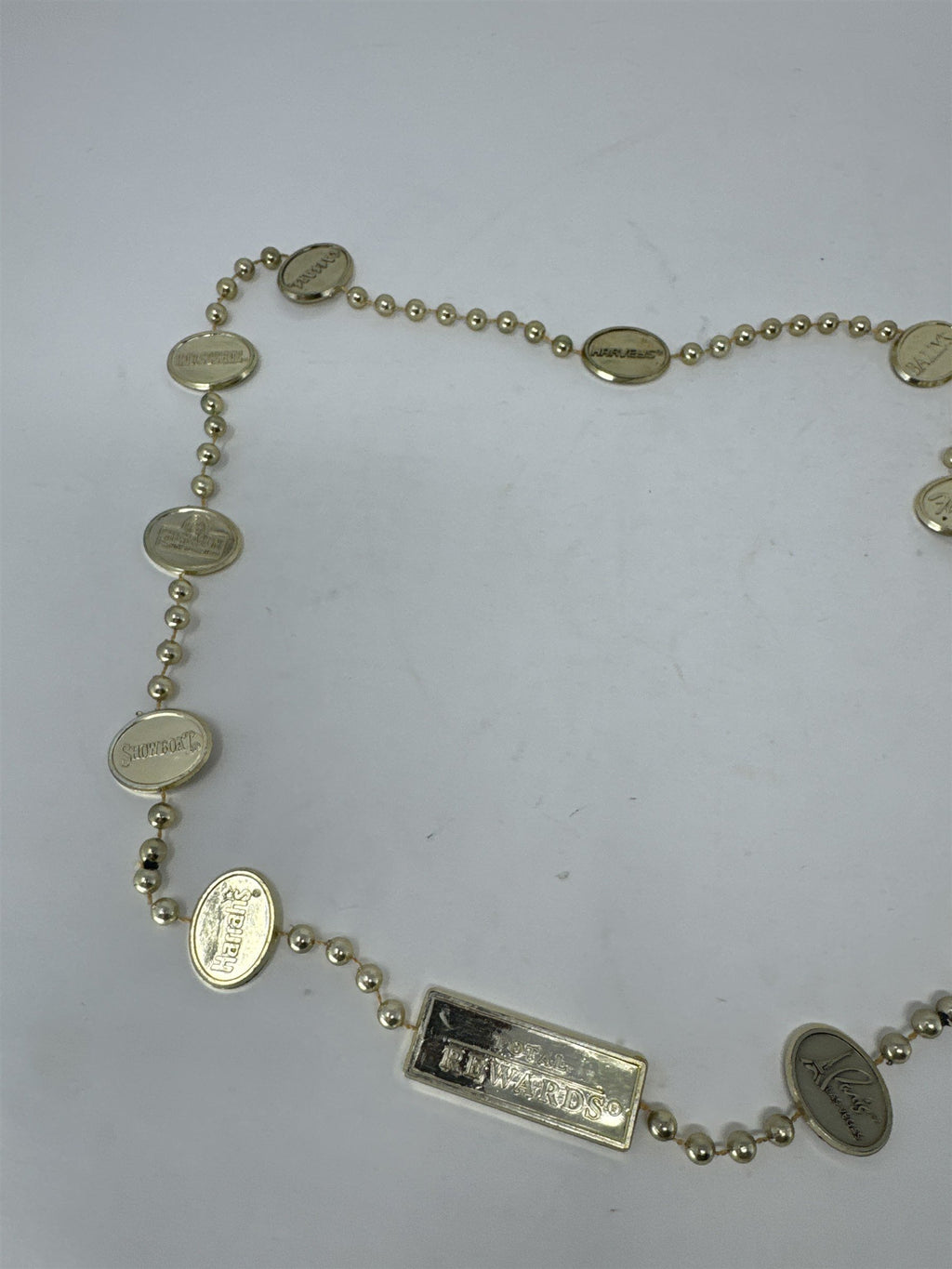 Vintage Total Rewards Las Vegas Casinos Golden Plastic Throw Beads Necklace