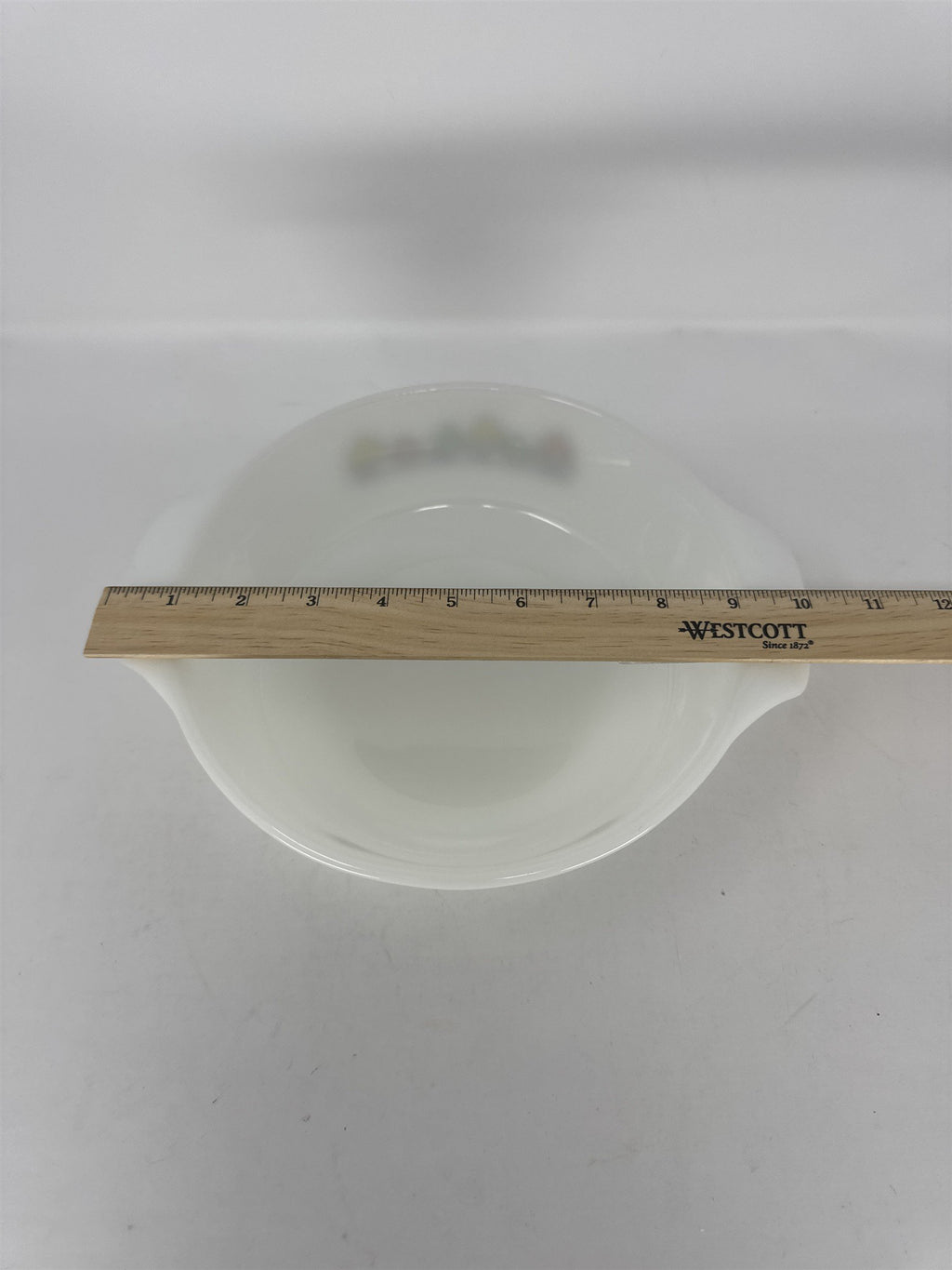 Vtg Fire-King Meadow Green 1.5 Qt Round Casserole Dish Anchor Hocking Milk Glass