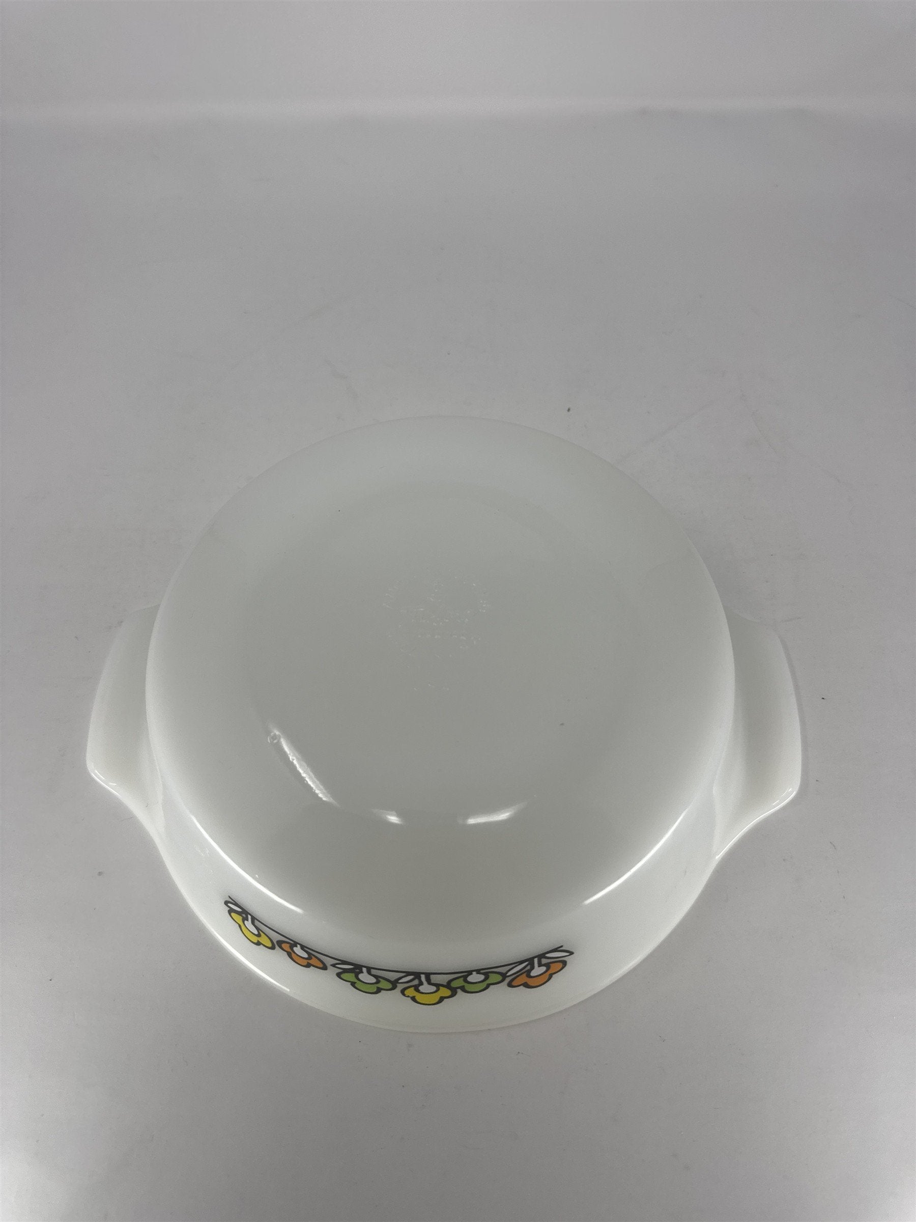 Vtg Fire-King Meadow Green 1.5 Qt Round Casserole Dish Anchor Hocking Milk Glass