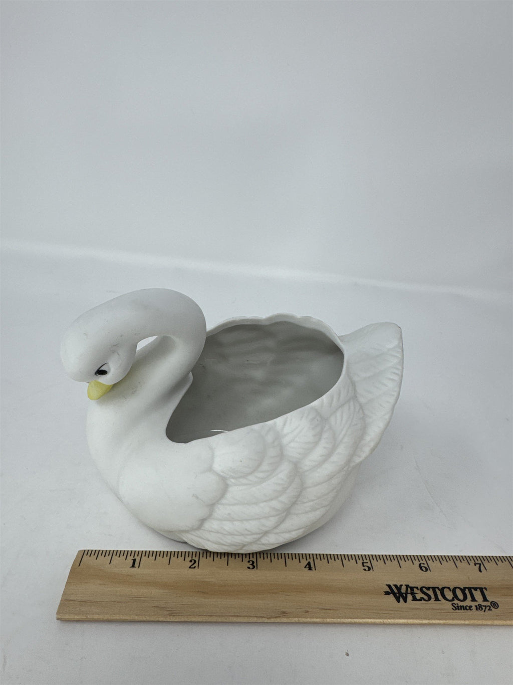 Vtg Homco #1402 White Bisque Porcelain Swan Planter Figurine Trinket Dish READ