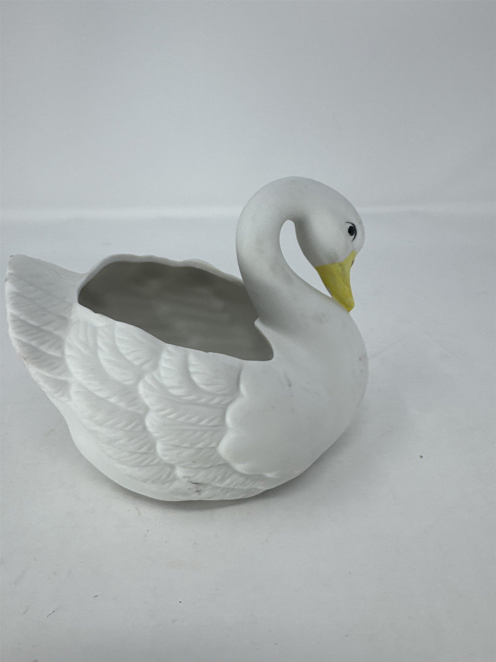 Vtg Homco #1402 White Bisque Porcelain Swan Planter Figurine Trinket Dish READ