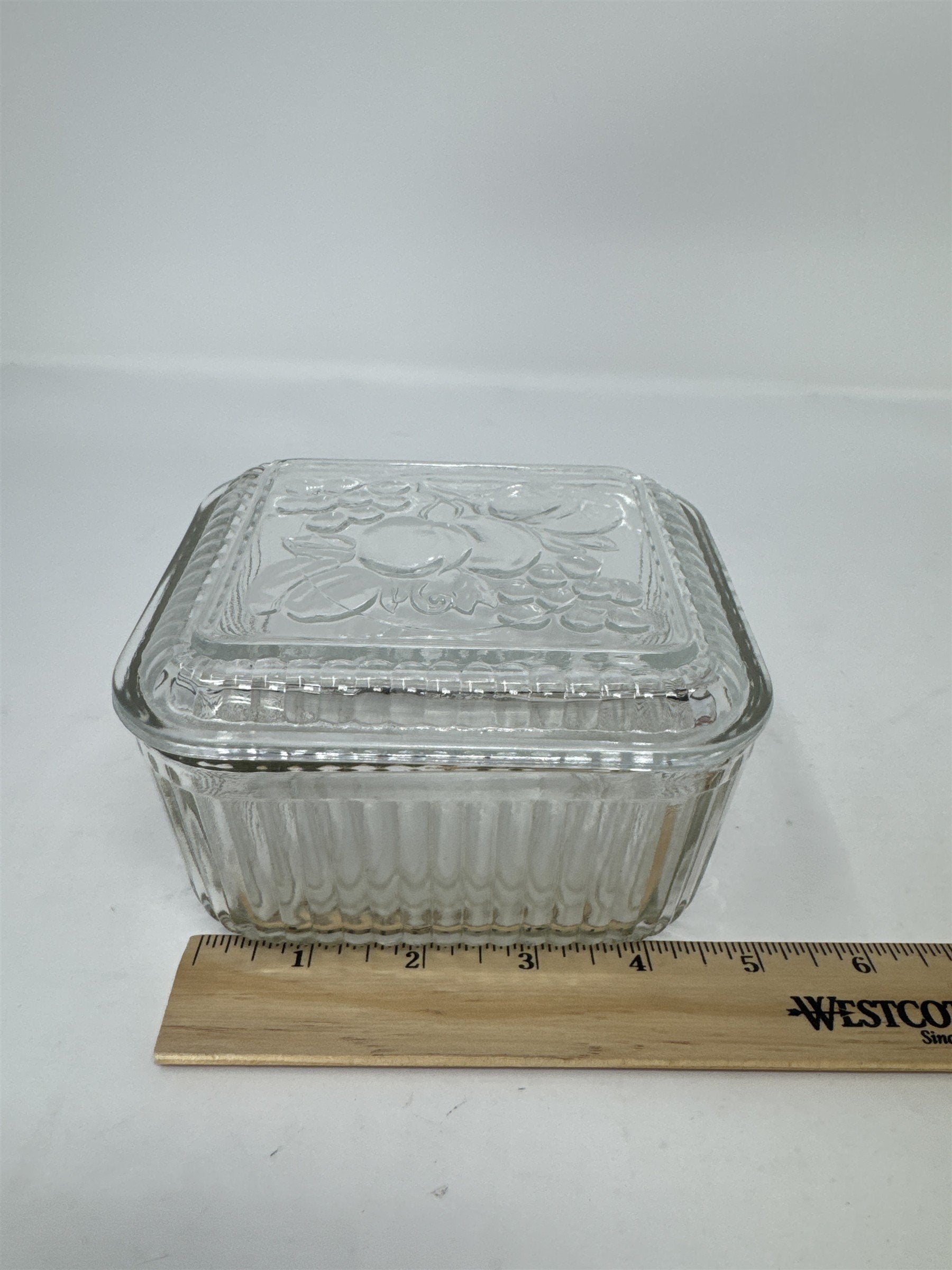 Vtg Glass Fruit Harvest Ribbed Clear Refrigerator Dish with Lid