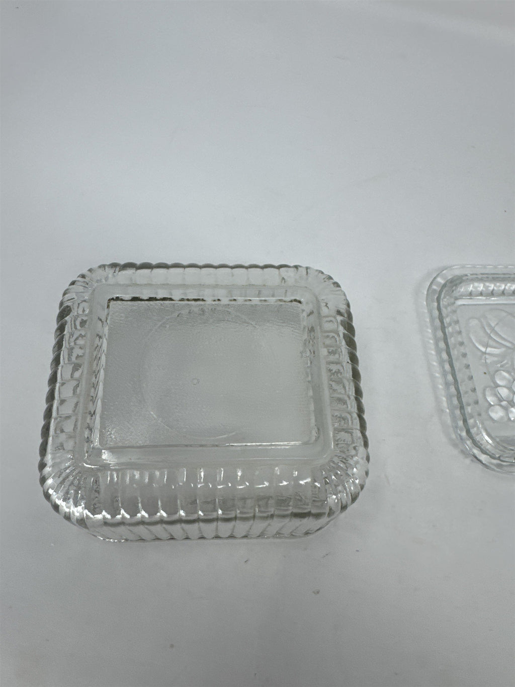 Vtg Glass Fruit Harvest Ribbed Clear Refrigerator Dish with Lid