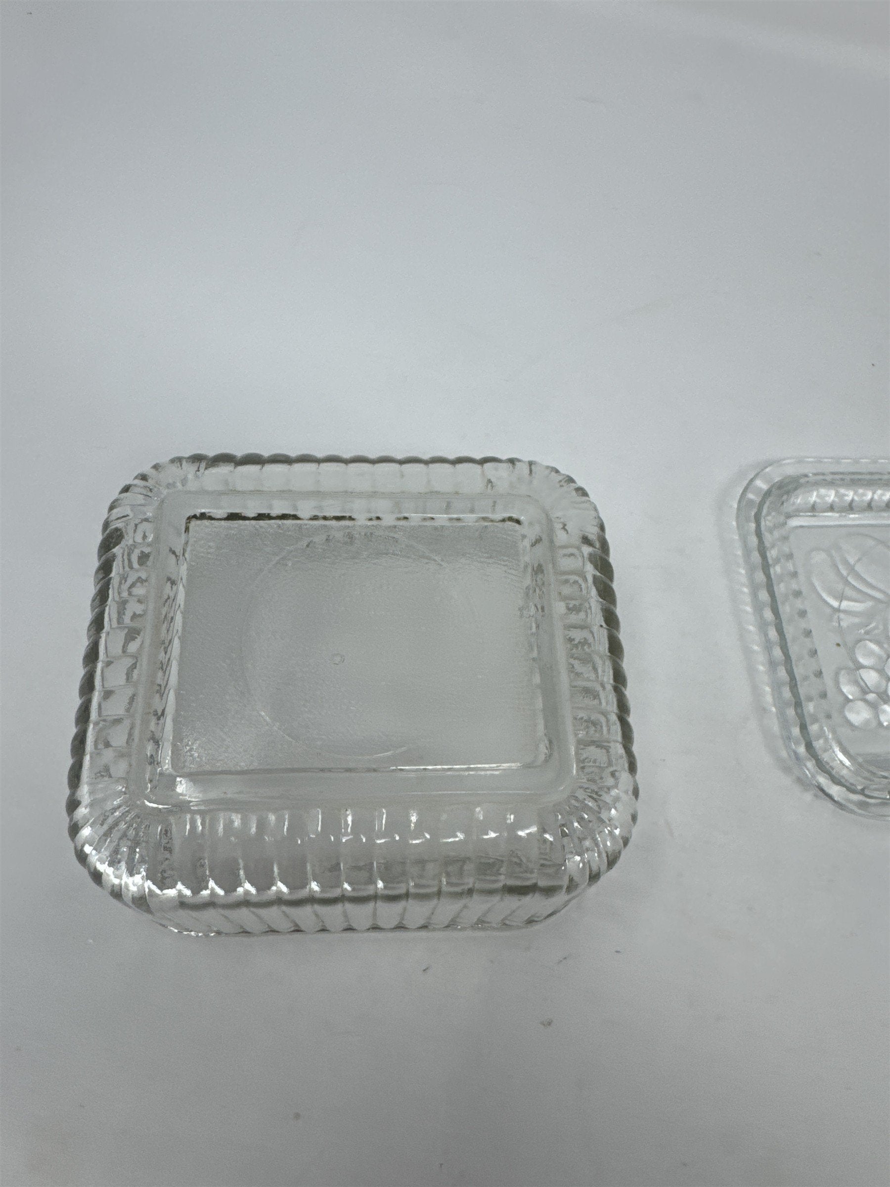 Vtg Glass Fruit Harvest Ribbed Clear Refrigerator Dish with Lid