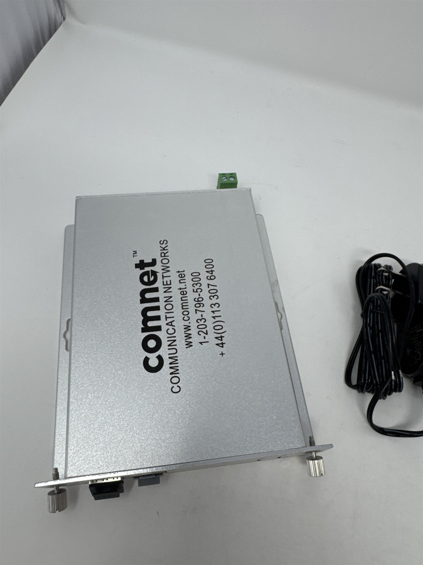 Comnet CNFE2MC Ethernet Fiber Optic Media Converter Single 10/100 /w Power