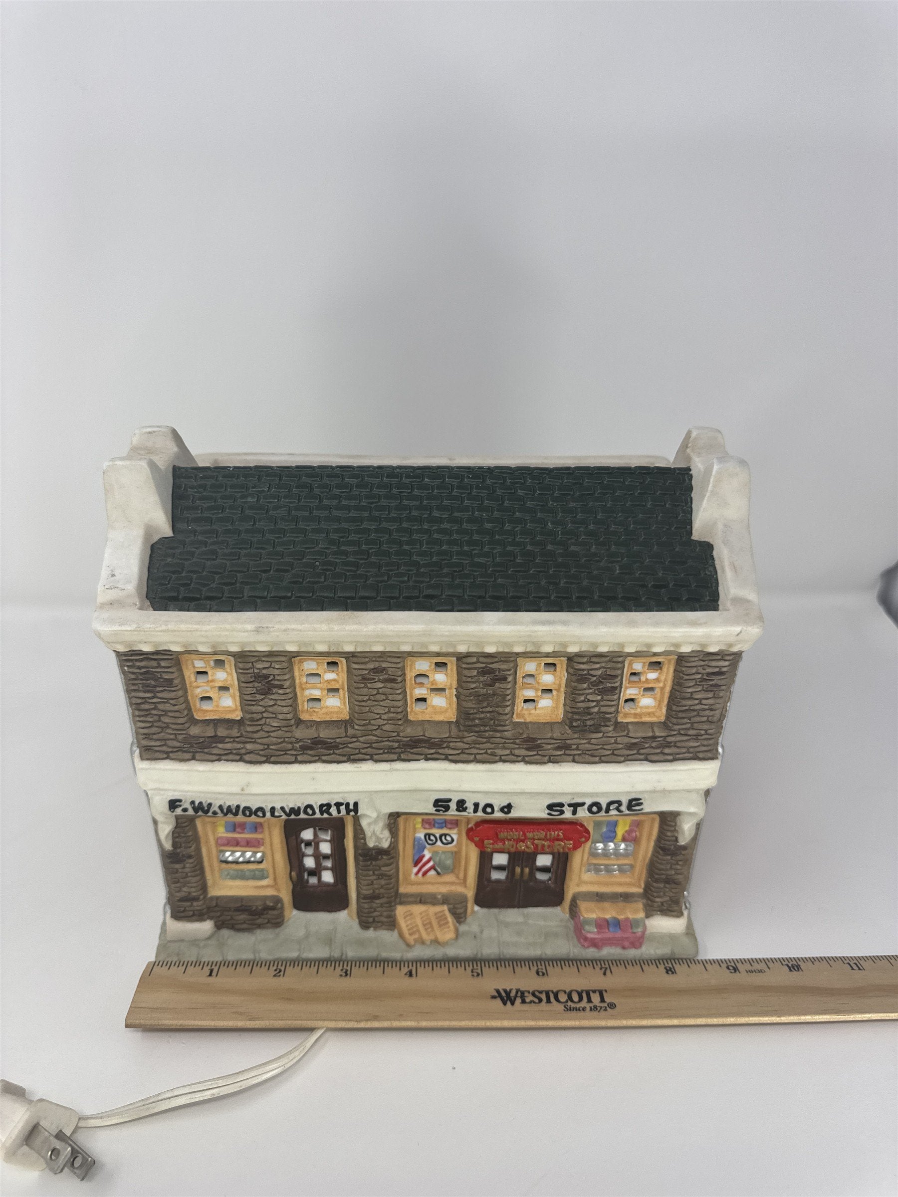 Vtg F.W. Woolworth’s 5 & 10 Cent Store Lighted Village Building Department Store