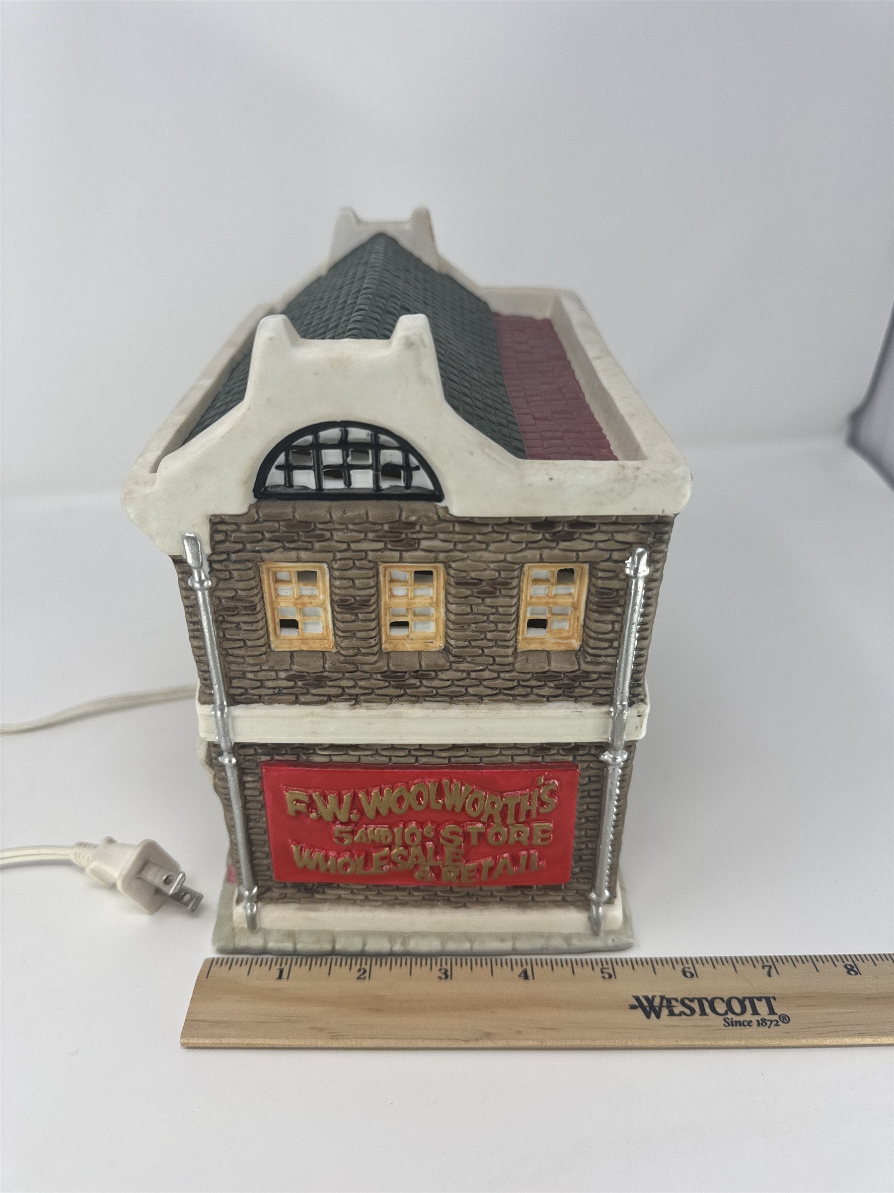 Vtg F.W. Woolworth’s 5 & 10 Cent Store Lighted Village Building Department Store
