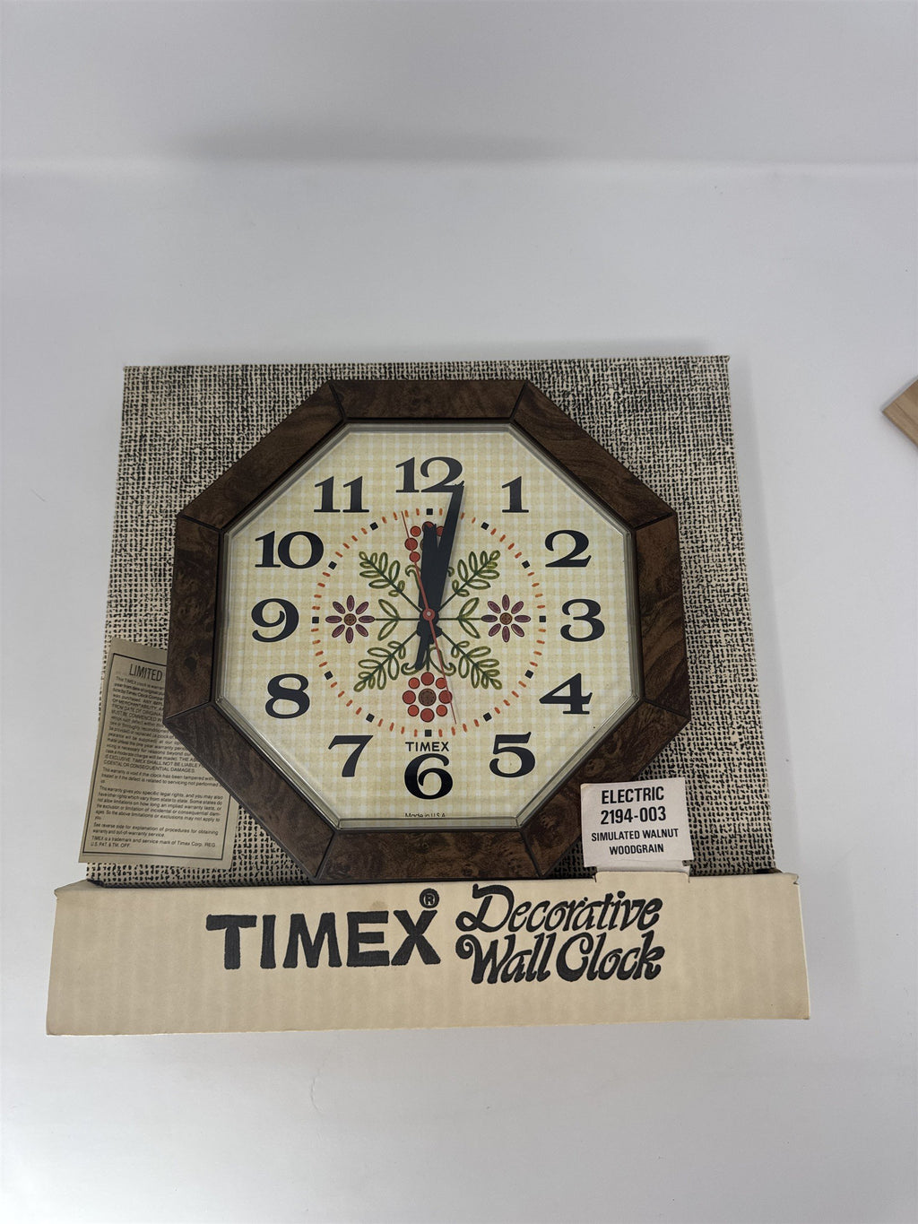Vtg 70s Timex Decorative Wall Clock Electric 2194-003 Simulated Walnut NOS