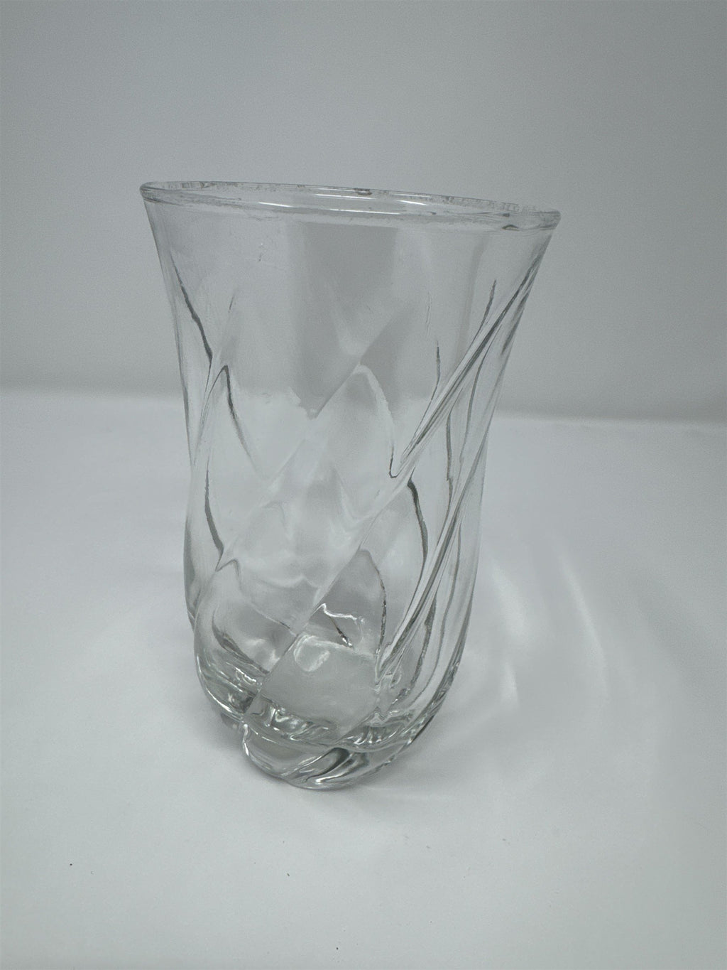 Vtg Clear Swirl Glass Votive Candle Holder Twisted Tulip Stem Flower Vase 6”