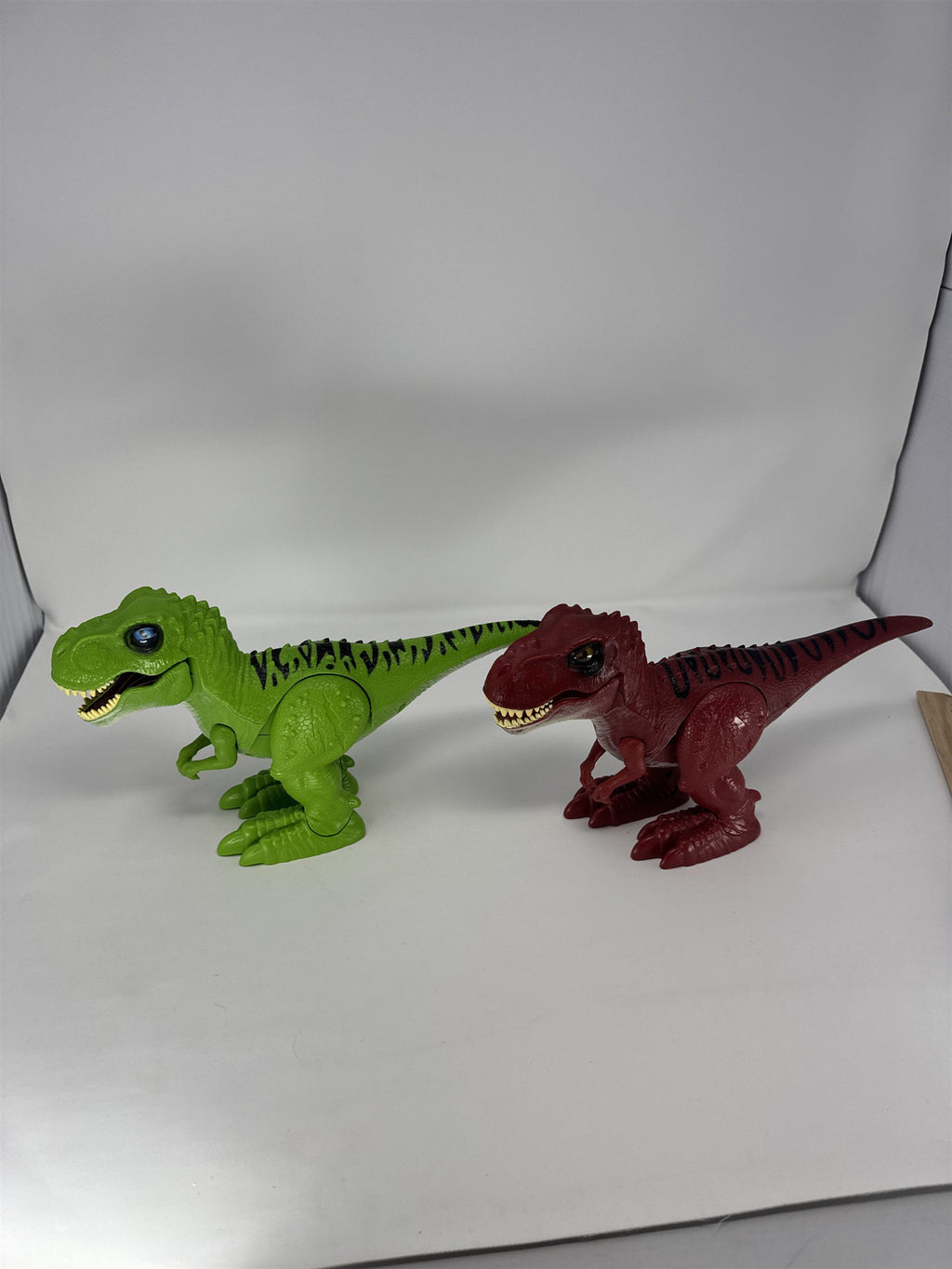 Zuru Robo Alive T-Rex Dinosaur Pair Green & Red Robotic Walking Toy Figures