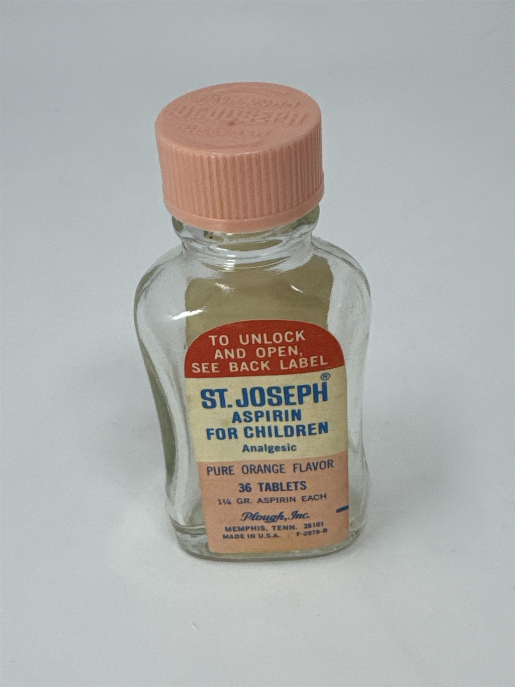 Vtg St. Joseph Aspirin for Children Glass Jar Plastic Lid Medicine Bottle