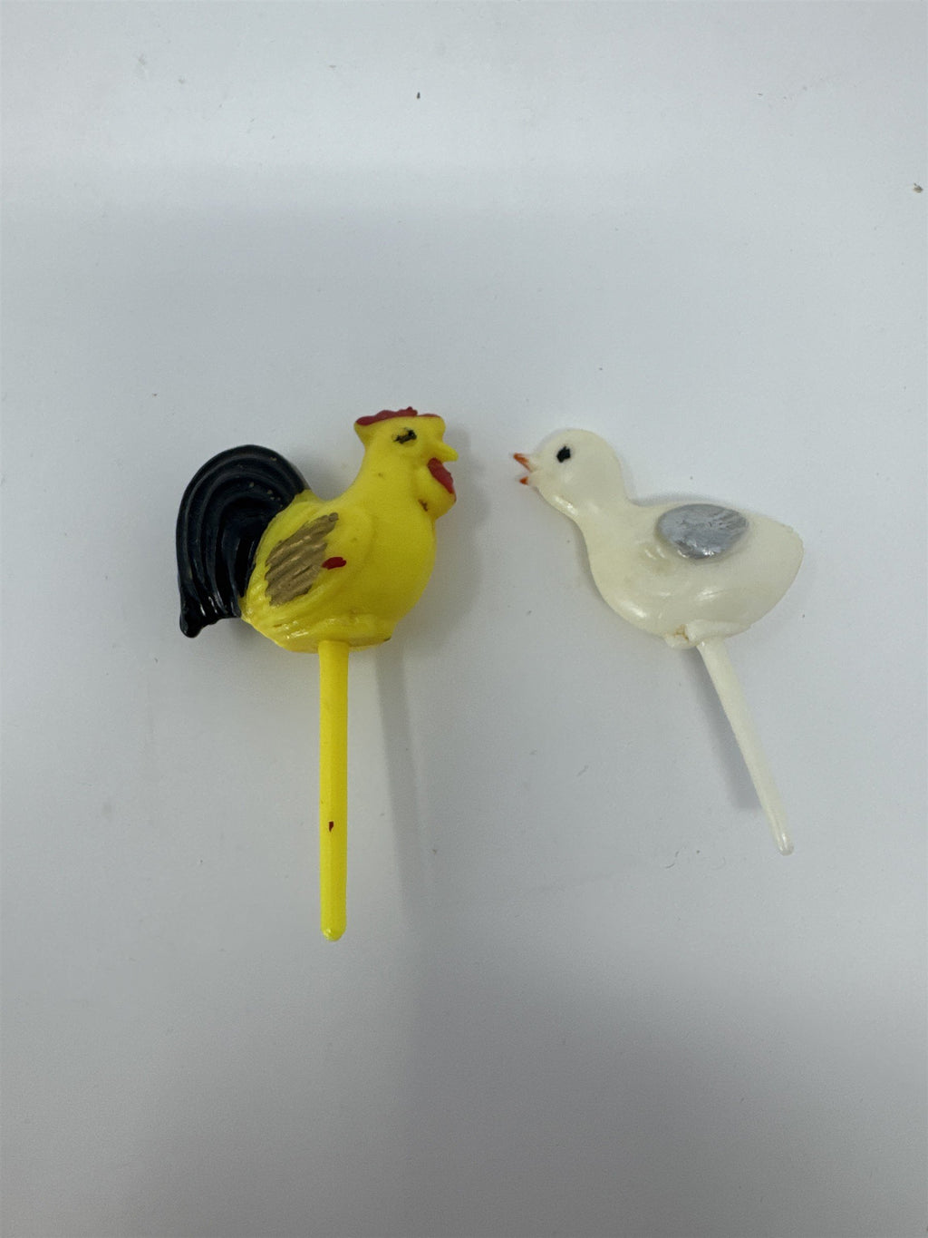 Vtg Made in Hong Kong Chicken Rooster Cake Topper Picks Plastic Bird Lot of 2
