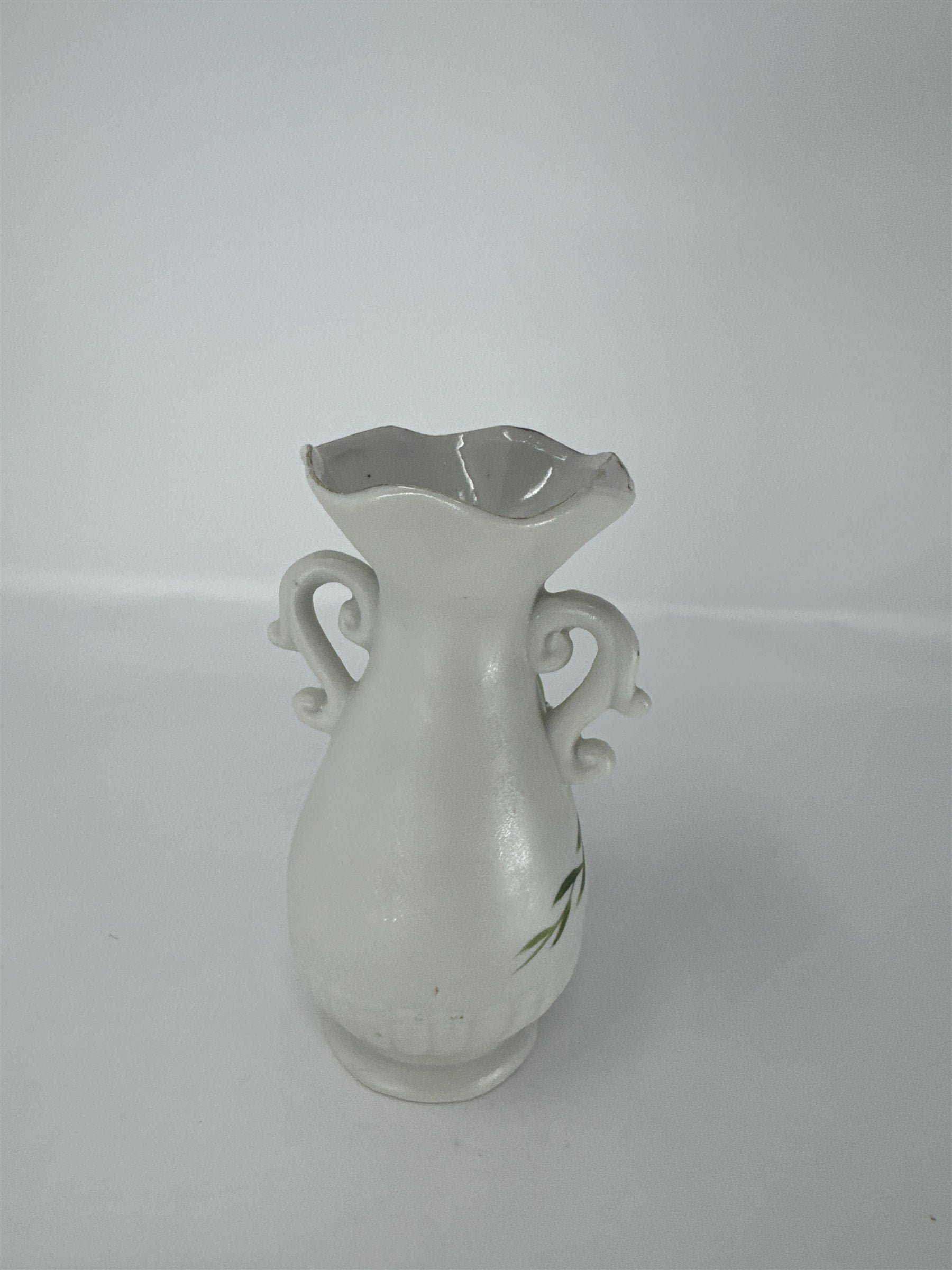 Vintage Porcelain Bud Vase 3D Applied Flowers Roses Gold Handles Taiwan