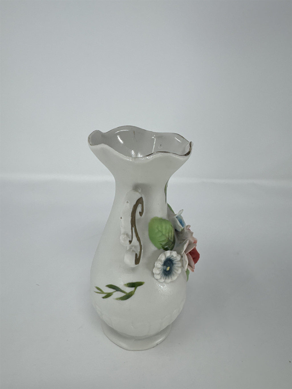 Vintage Porcelain Bud Vase 3D Applied Flowers Roses Gold Handles Taiwan