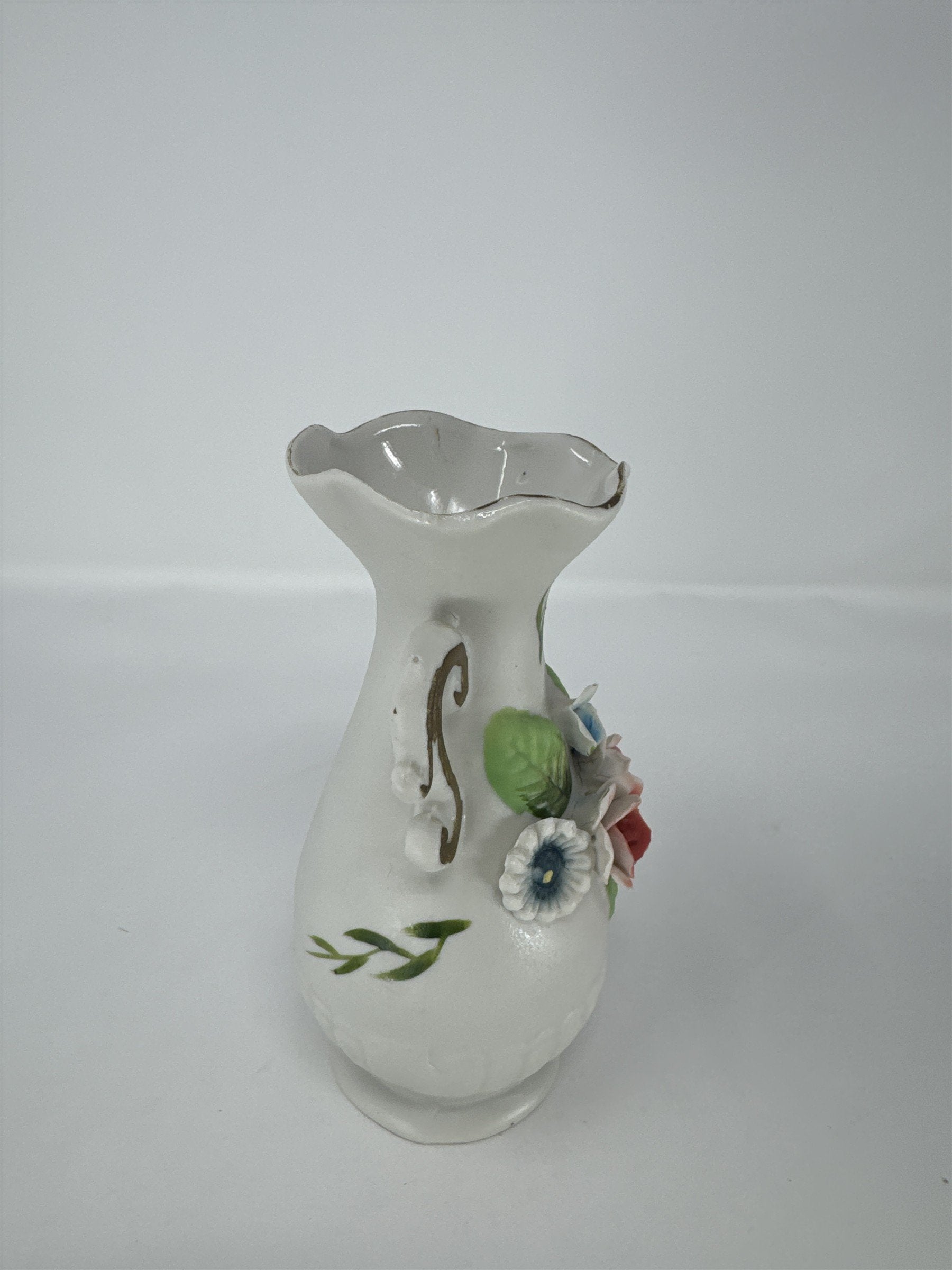 Vintage Porcelain Bud Vase 3D Applied Flowers Roses Gold Handles Taiwan