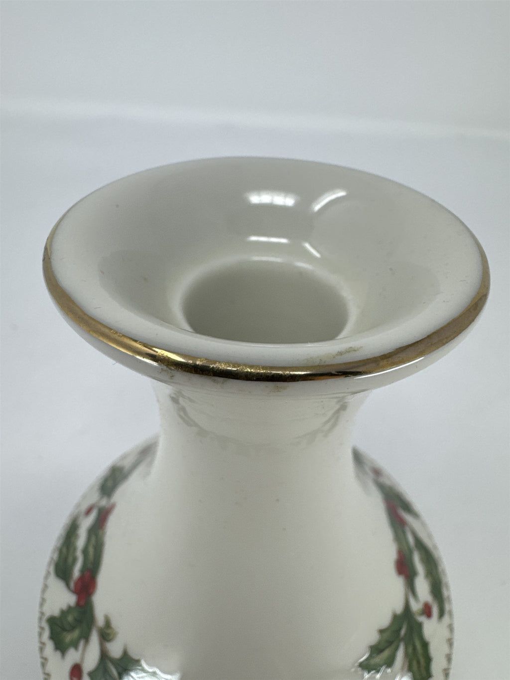 Vintage 1993 The Cellar Ivory Holly Candlestick Christmas Japan Gold Trim