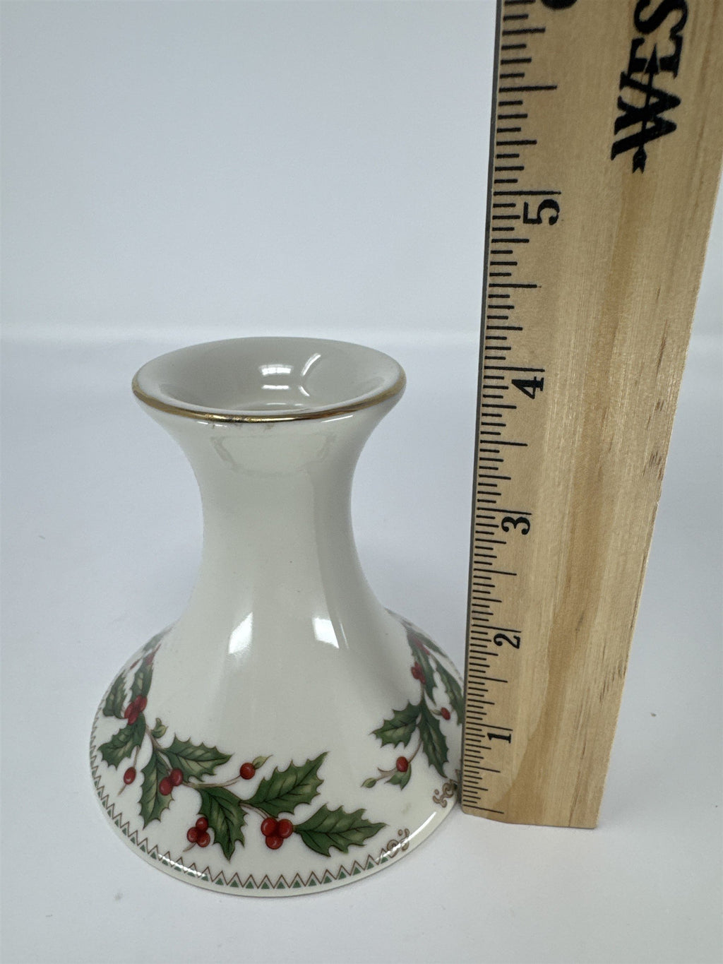 Vintage 1993 The Cellar Ivory Holly Candlestick Christmas Japan Gold Trim
