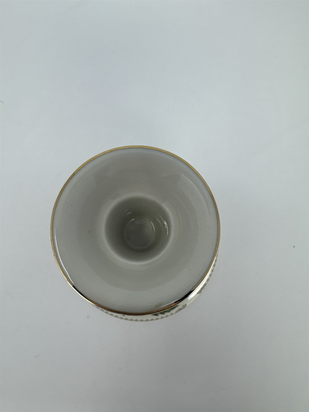 Vintage 1993 The Cellar Ivory Holly Candlestick Christmas Japan Gold Trim