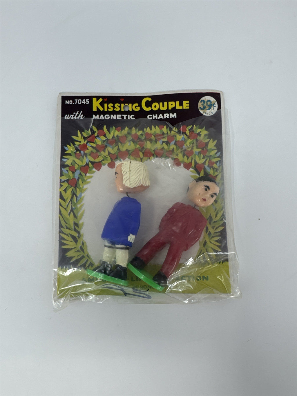 Vintage Hong Kong Plastic Kissing Couple Magnetic Action Toy New Old Stock 7045