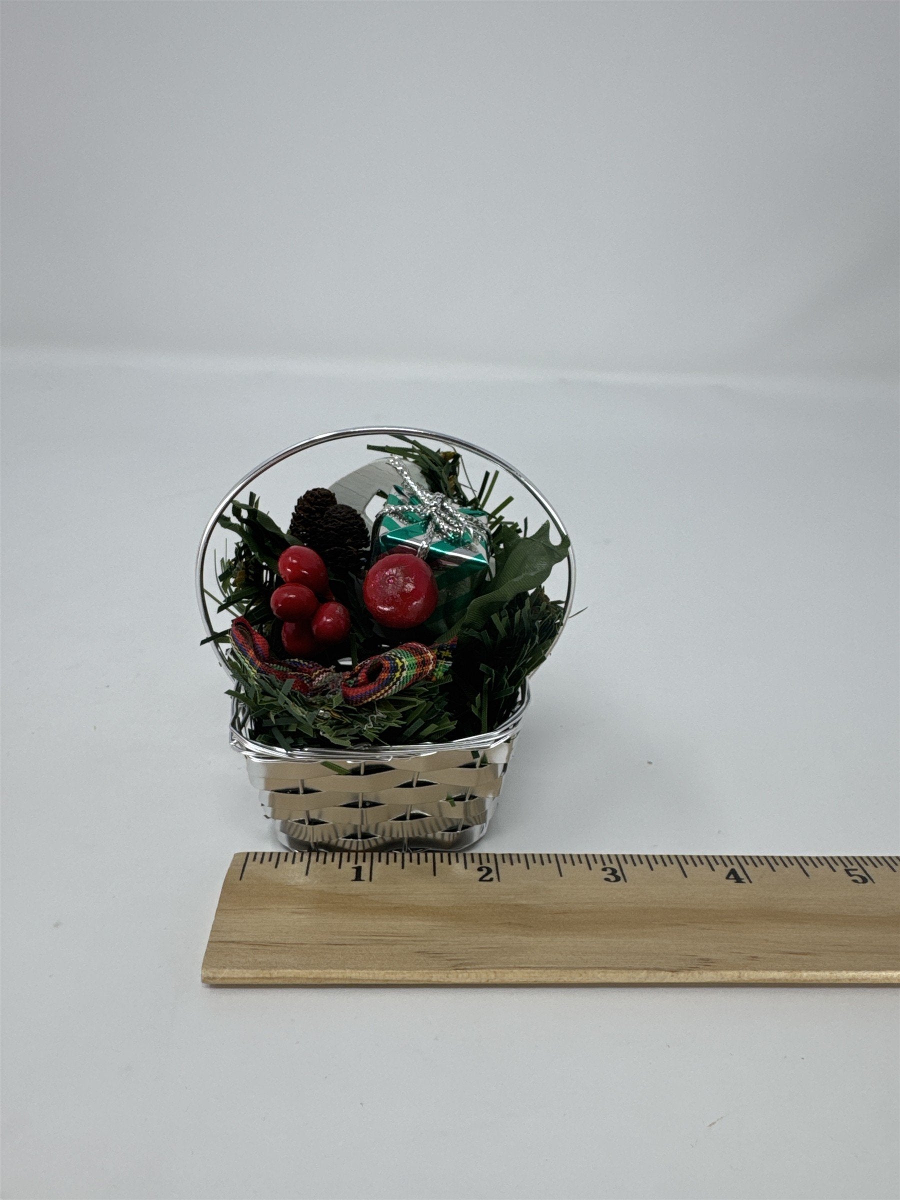 Vintage Avon Sparkling Treasures Ornament Silver Tone Basket Holiday Gift Boxed