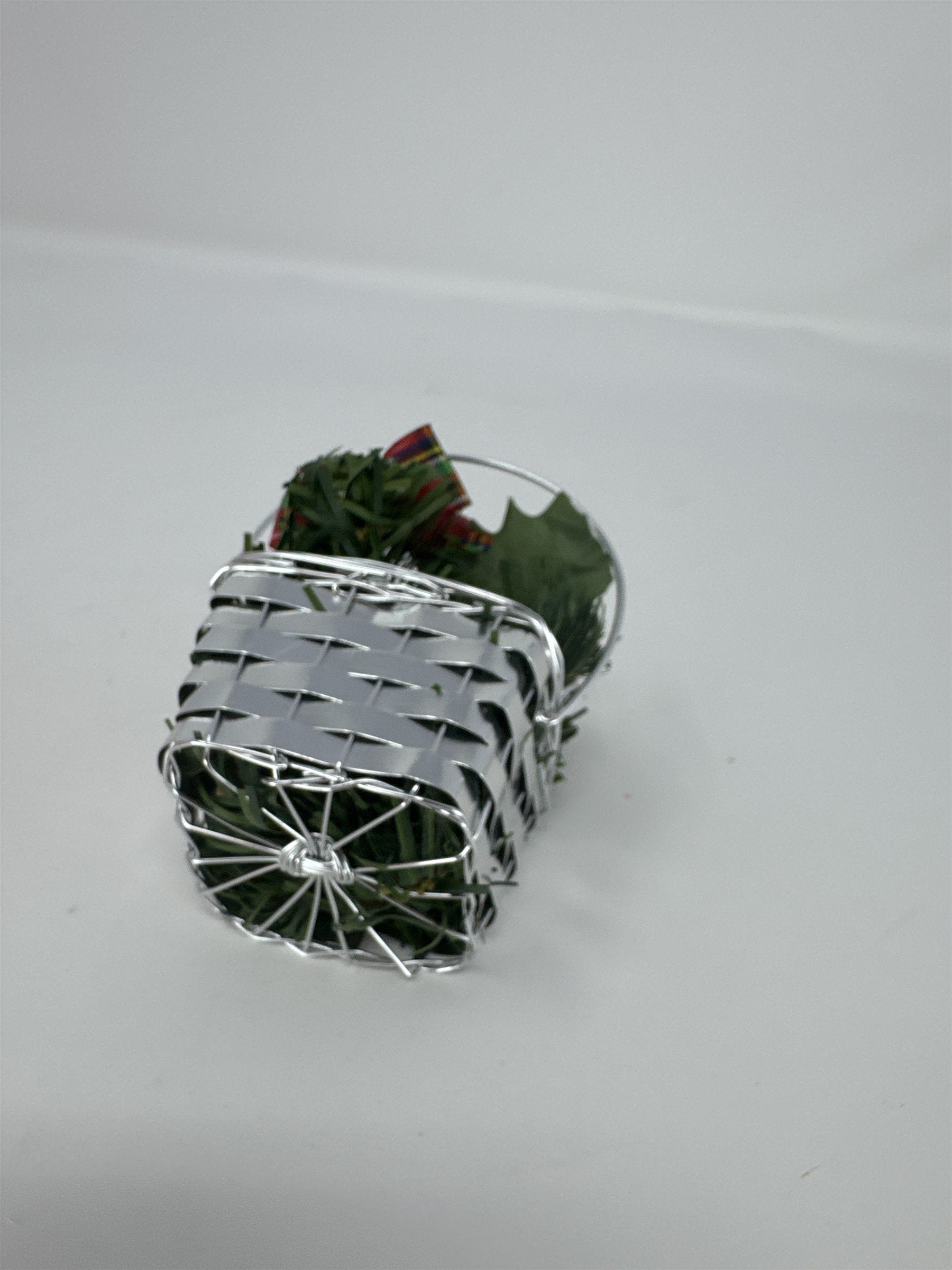 Vintage Avon Sparkling Treasures Ornament Silver Tone Basket Holiday Gift Boxed