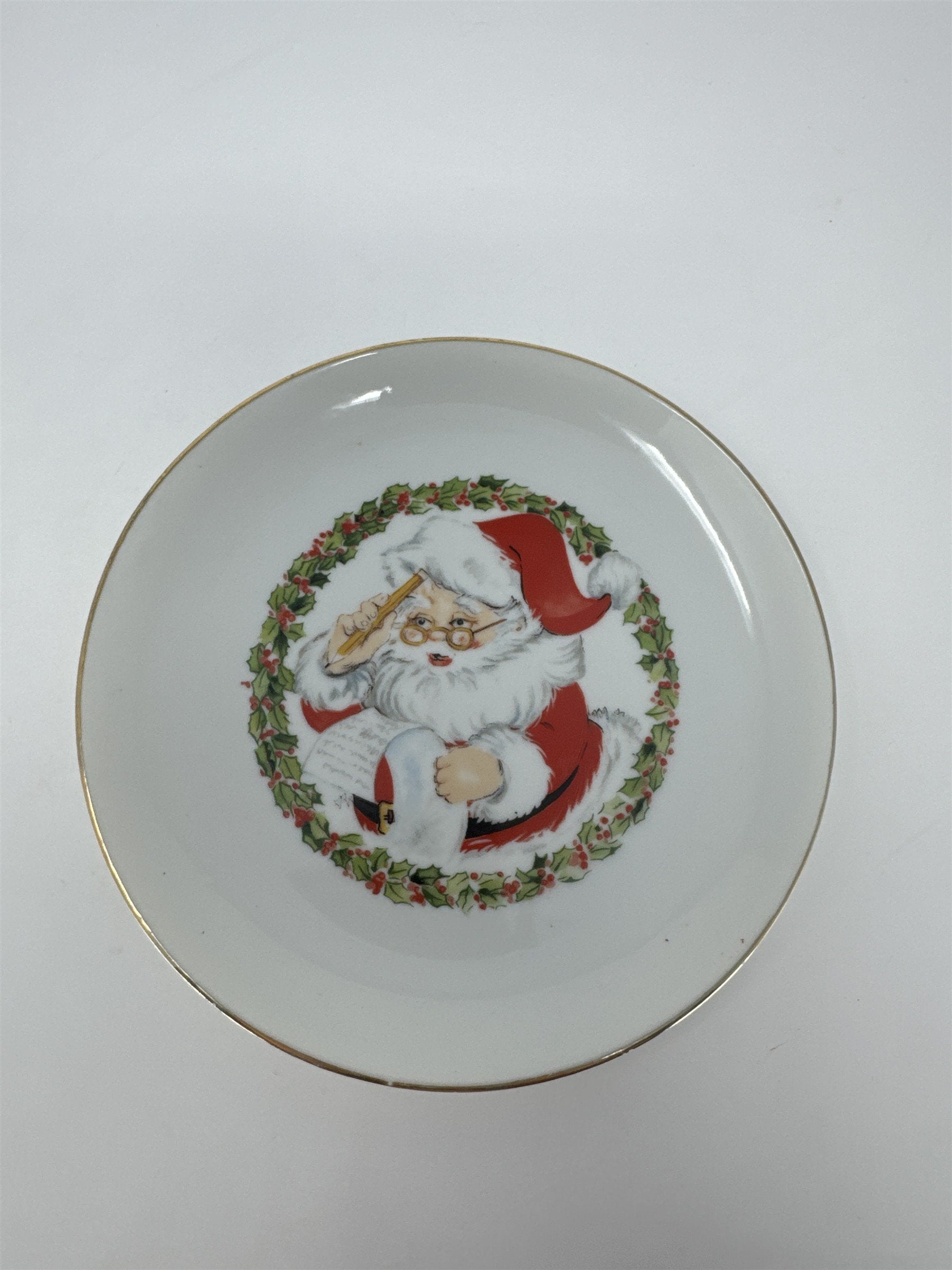 Vintage 1982 Jasco Santa Claus Decorative Plate 22K Gold Edged Fine Porcelain