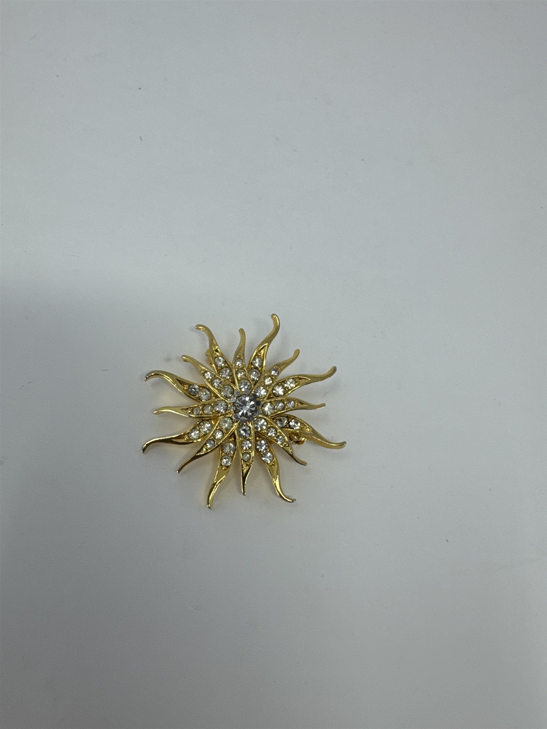 Vintage Gold Tone Starburst Brooch Rhinestone Sunburst Pin Celestial Jewelry