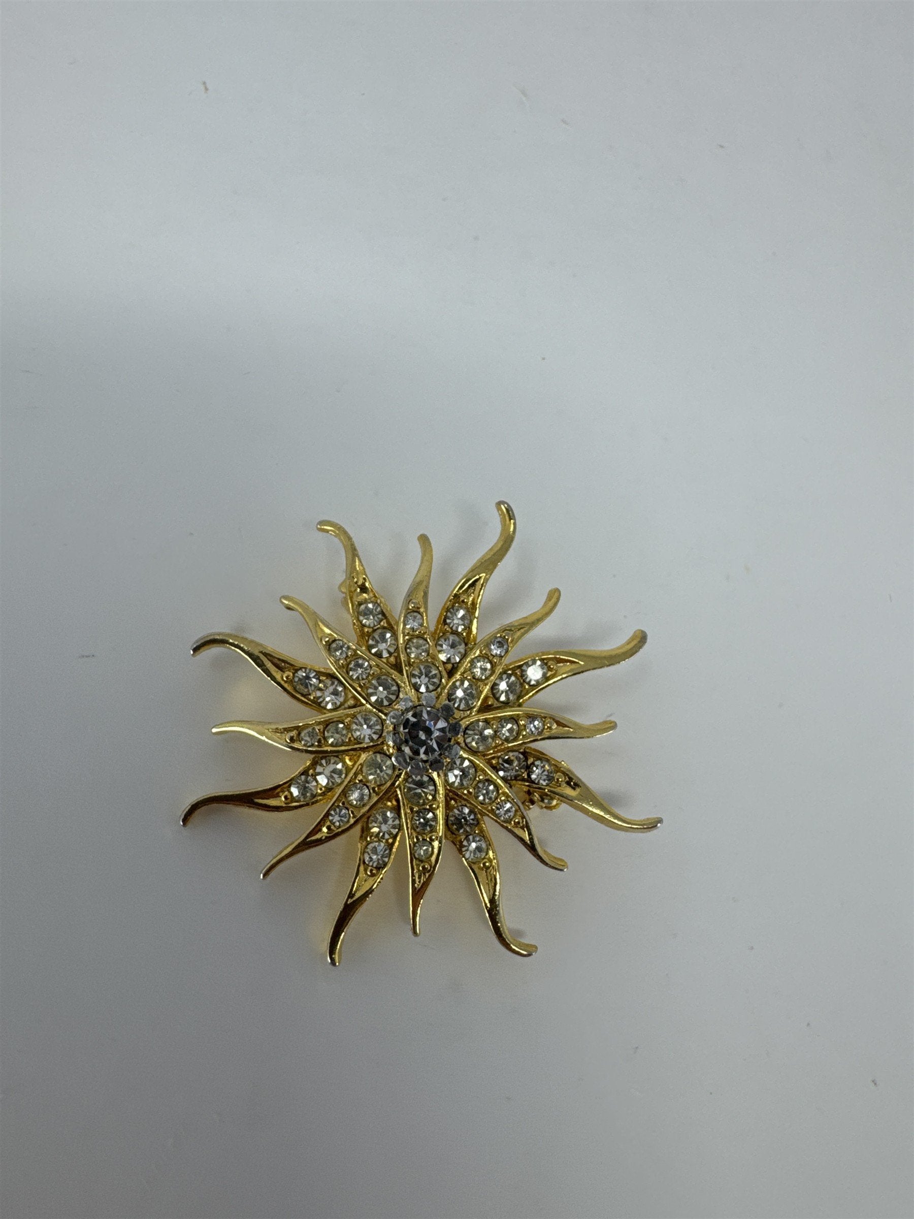 Vintage Gold Tone Starburst Brooch Rhinestone Sunburst Pin Celestial Jewelry