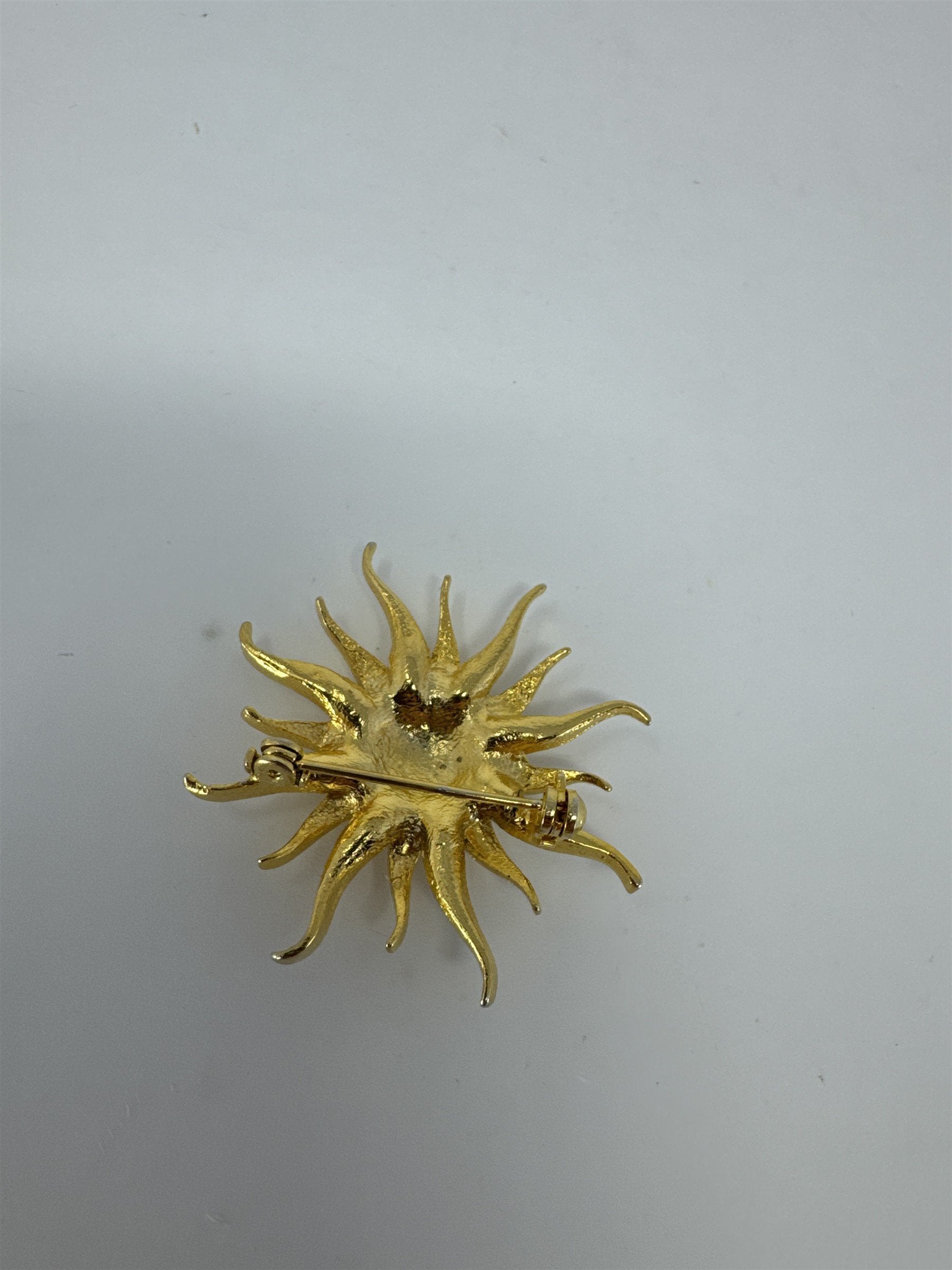 Vintage Gold Tone Starburst Brooch Rhinestone Sunburst Pin Celestial Jewelry
