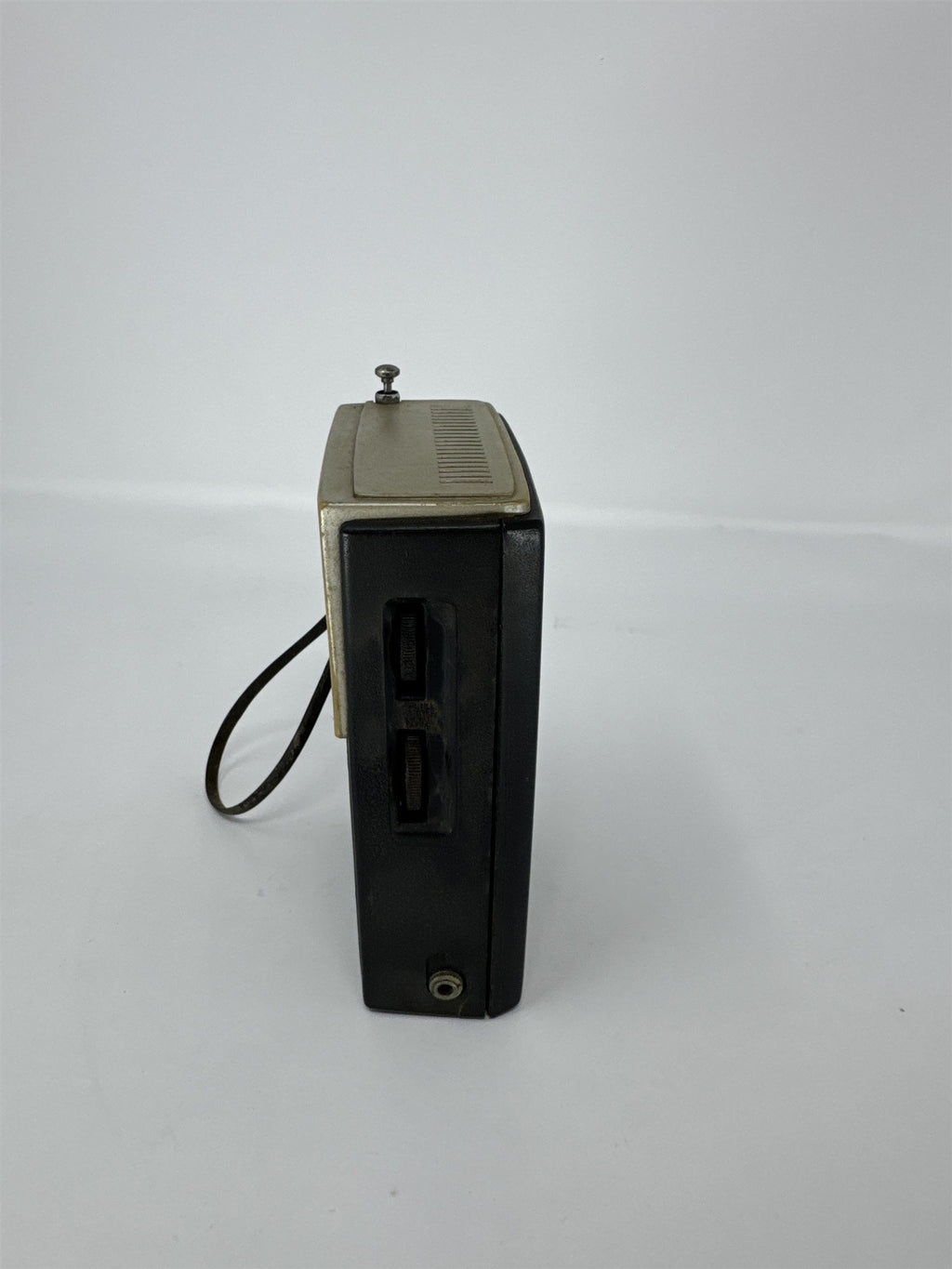 Vintage Lafayette Solid State AMFM Portable Transistor Radio Handheld Distressed