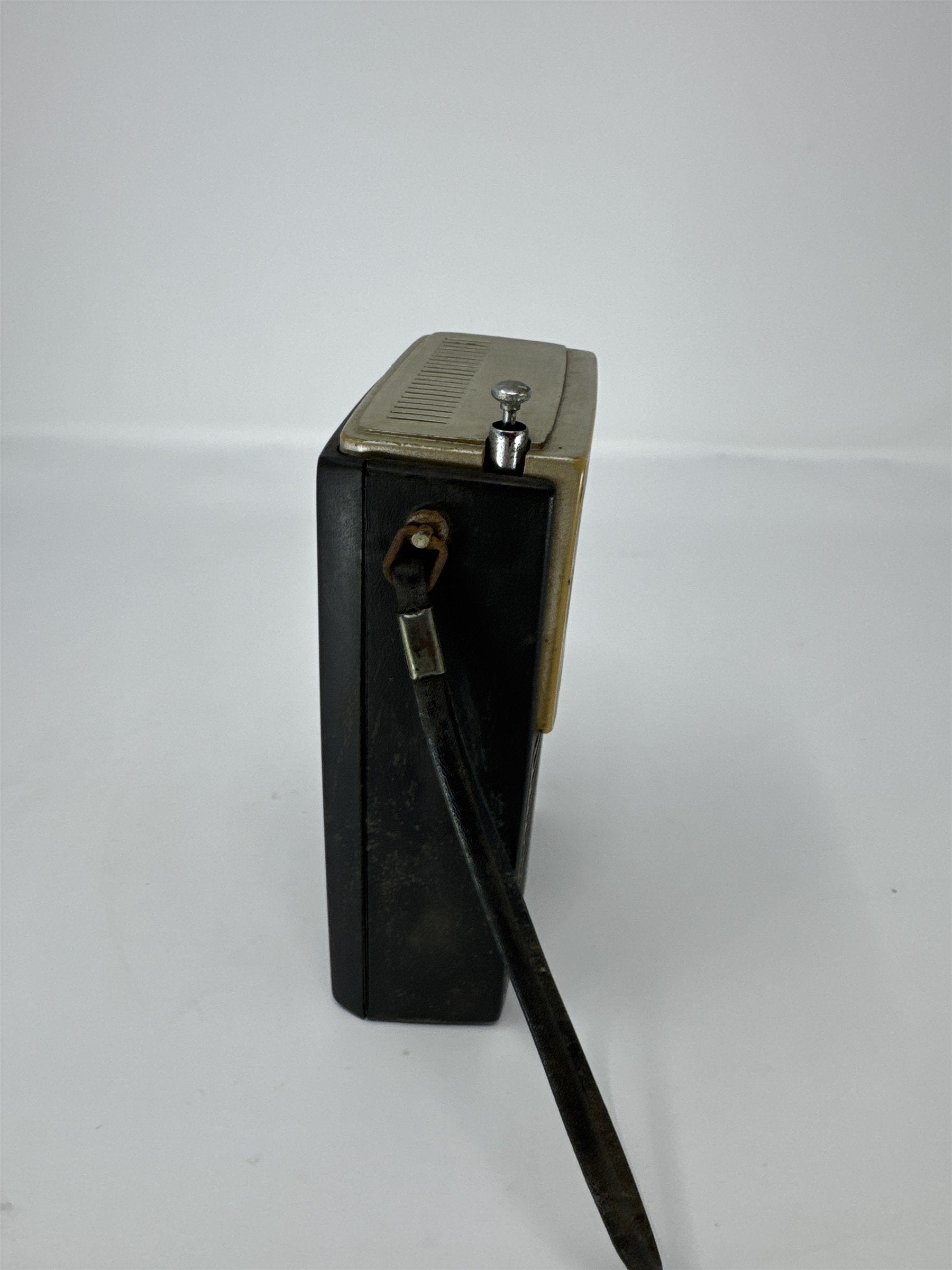 Vintage Lafayette Solid State AMFM Portable Transistor Radio Handheld Distressed